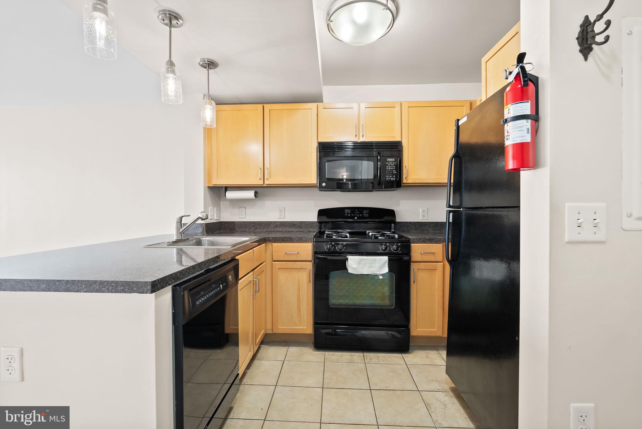 800 4TH STREET SW S513