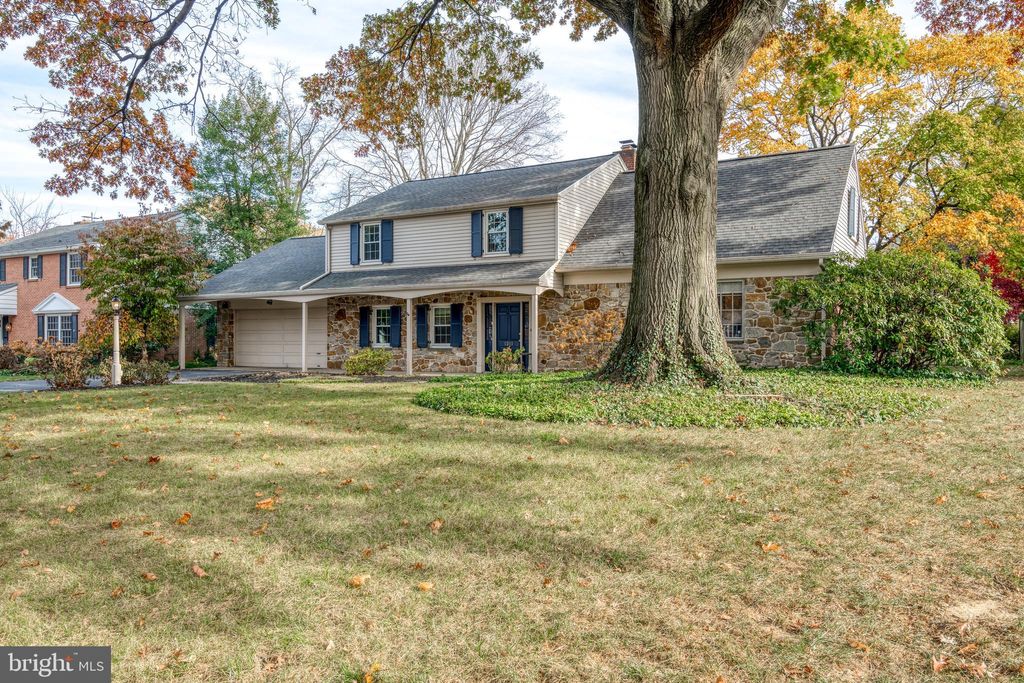 Photo of 1211 Country Club Drive, LANCASTER, PA 17601 (MLS # PALA2061466)