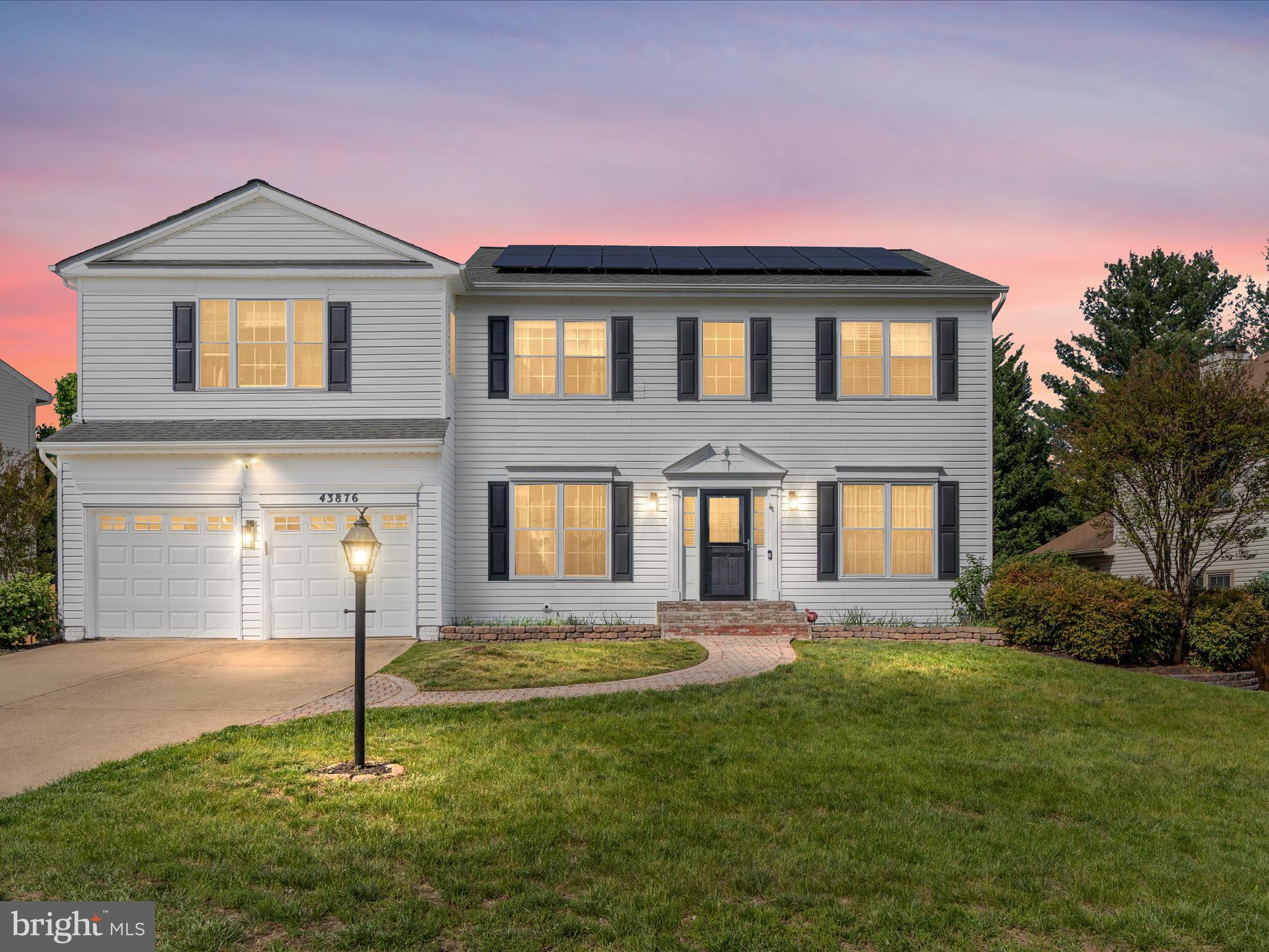 ASHBURN VILLAGE - Residential