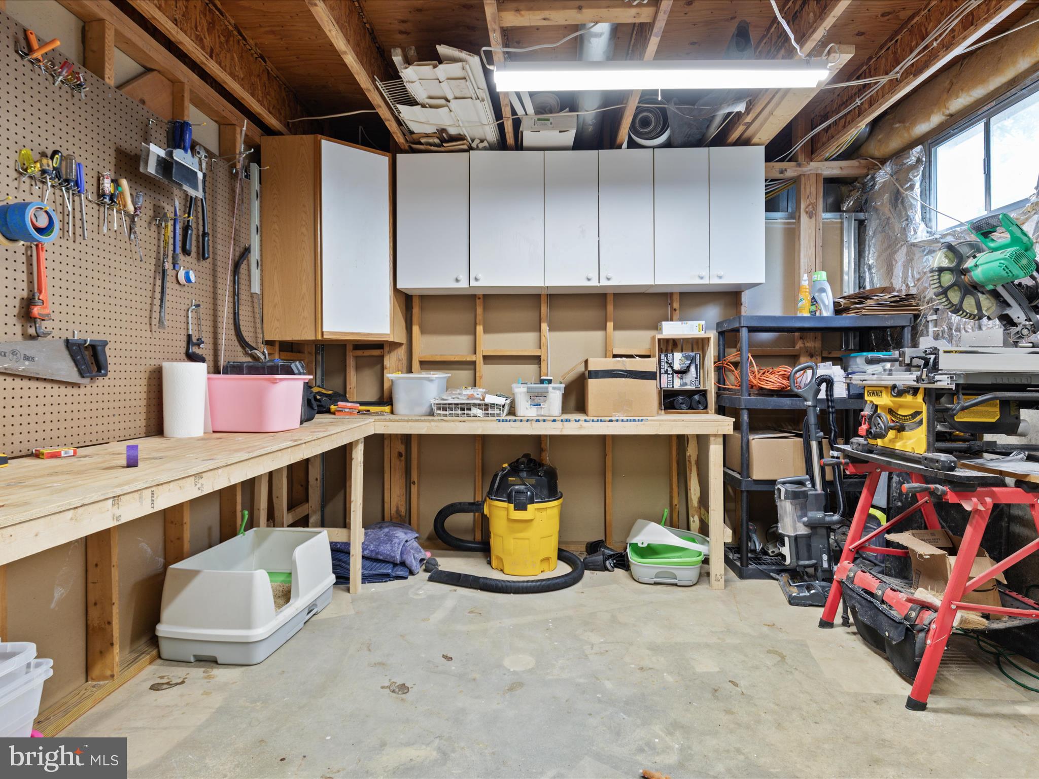 ASHBURN VILLAGE - Residential