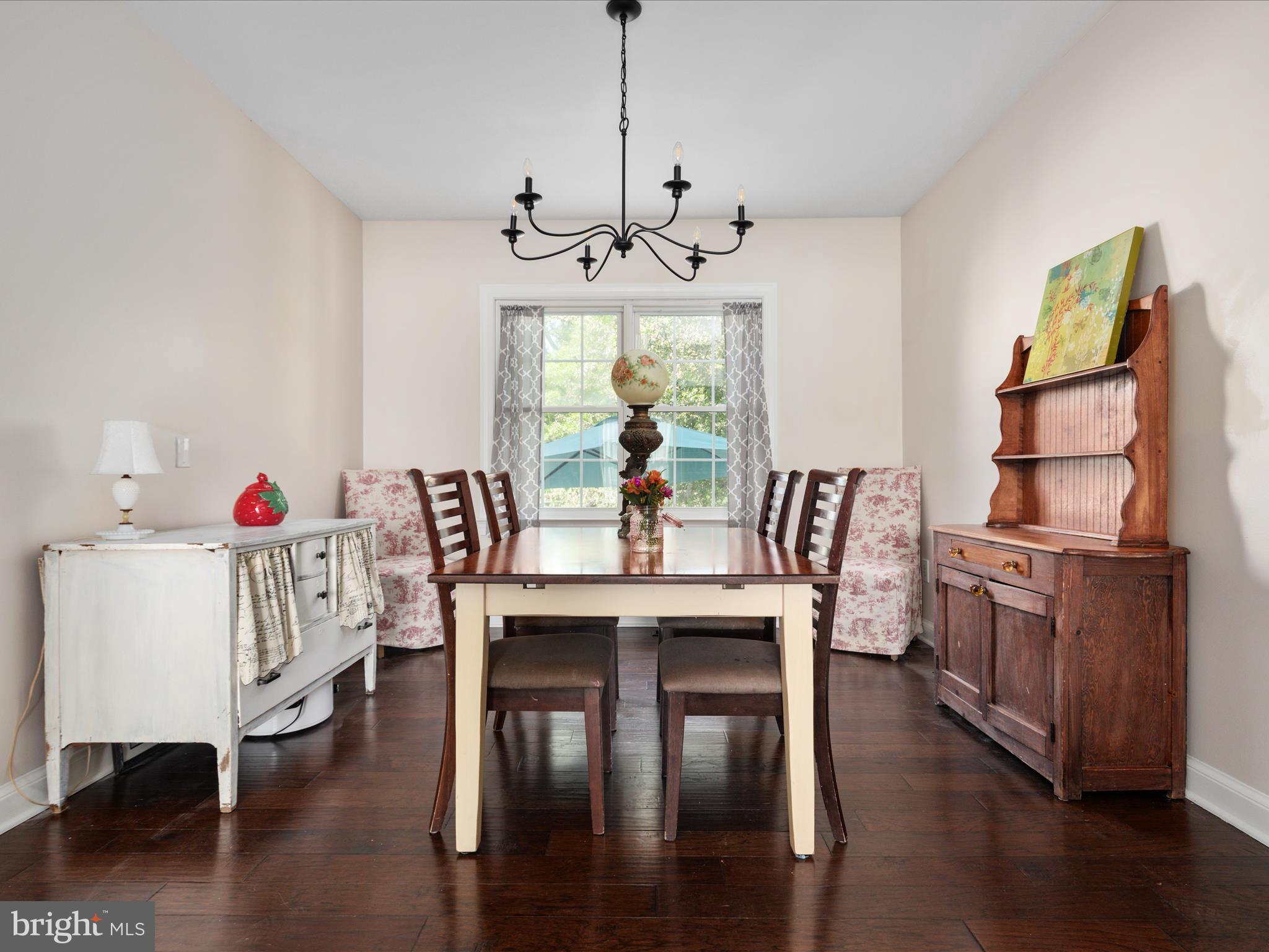 ASHBURN VILLAGE - Residential