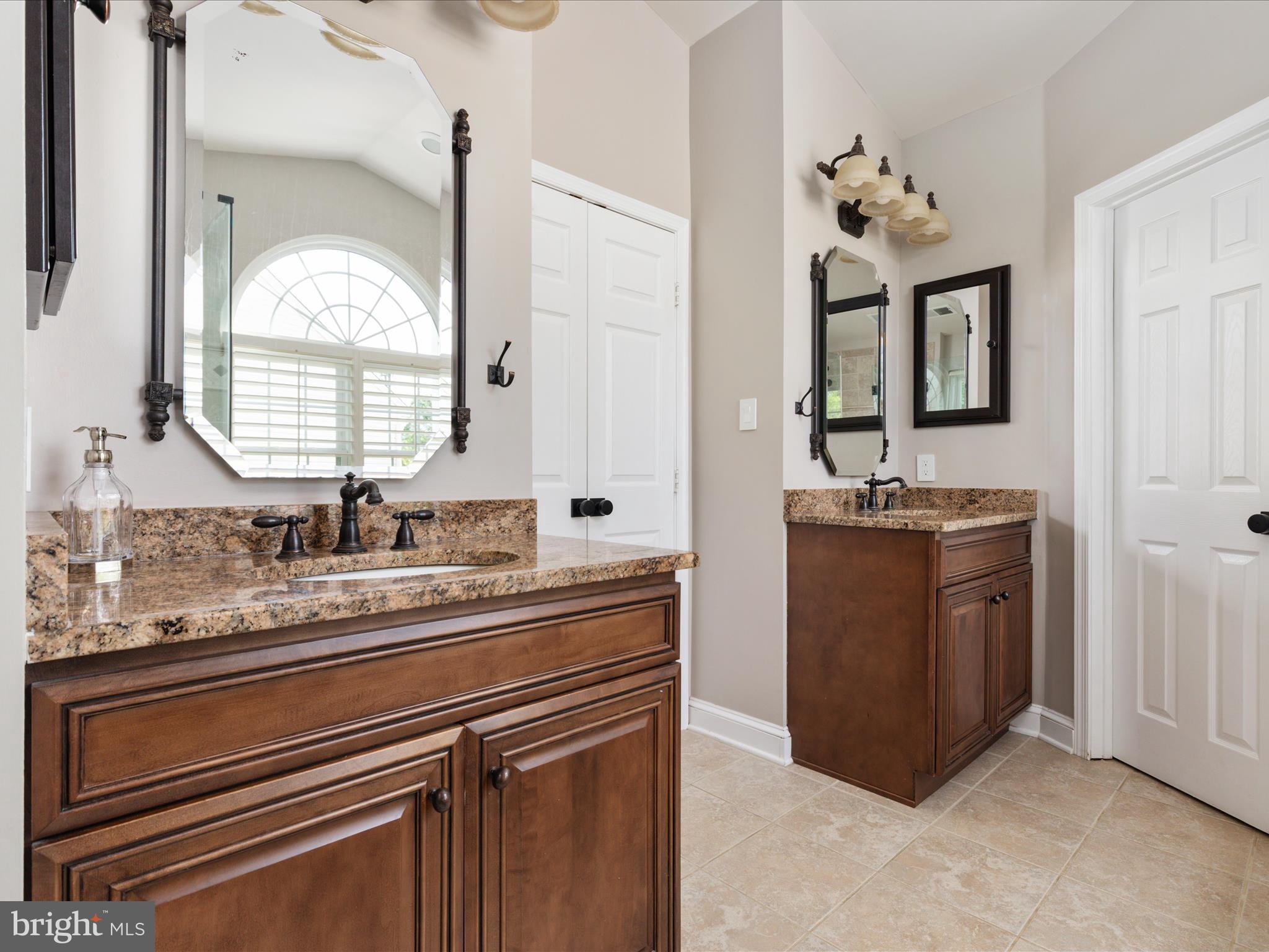 ASHBURN VILLAGE - Residential