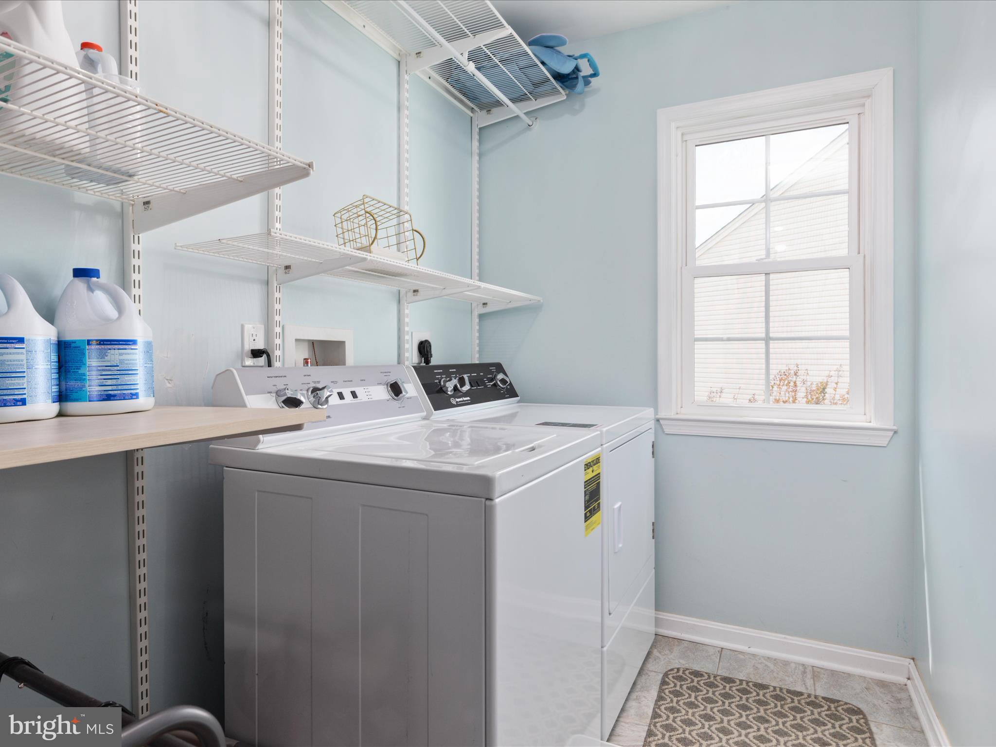 ASHBURN VILLAGE - Residential