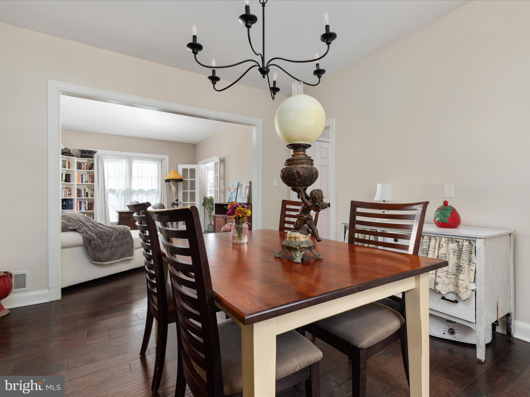 ASHBURN VILLAGE - Residential