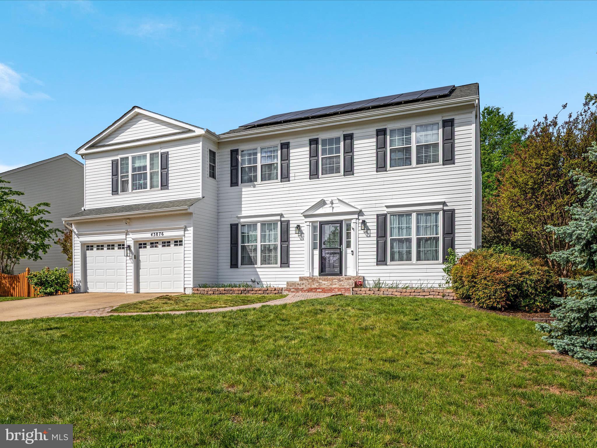 ASHBURN VILLAGE - Residential