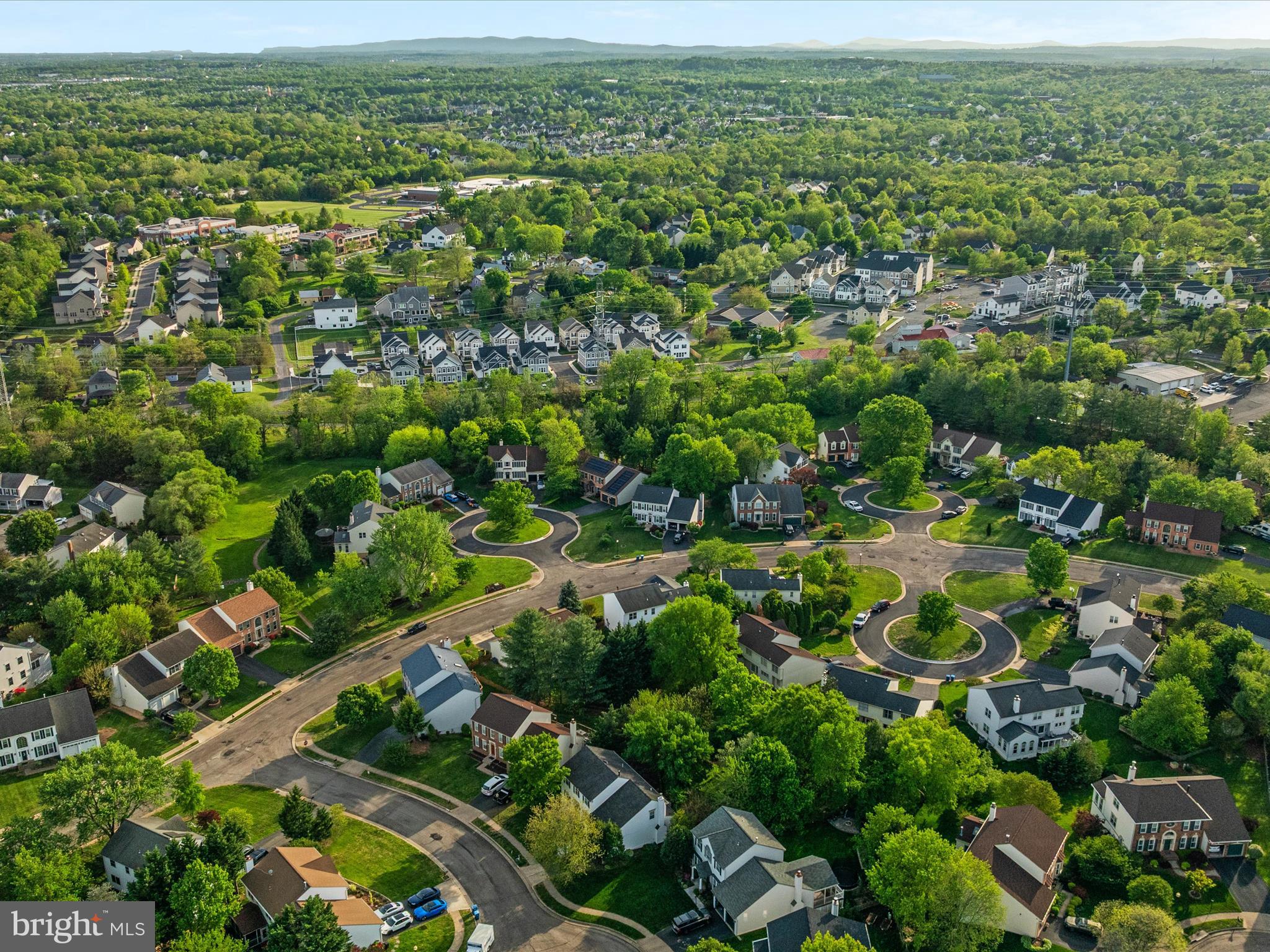 ASHBURN VILLAGE - Residential