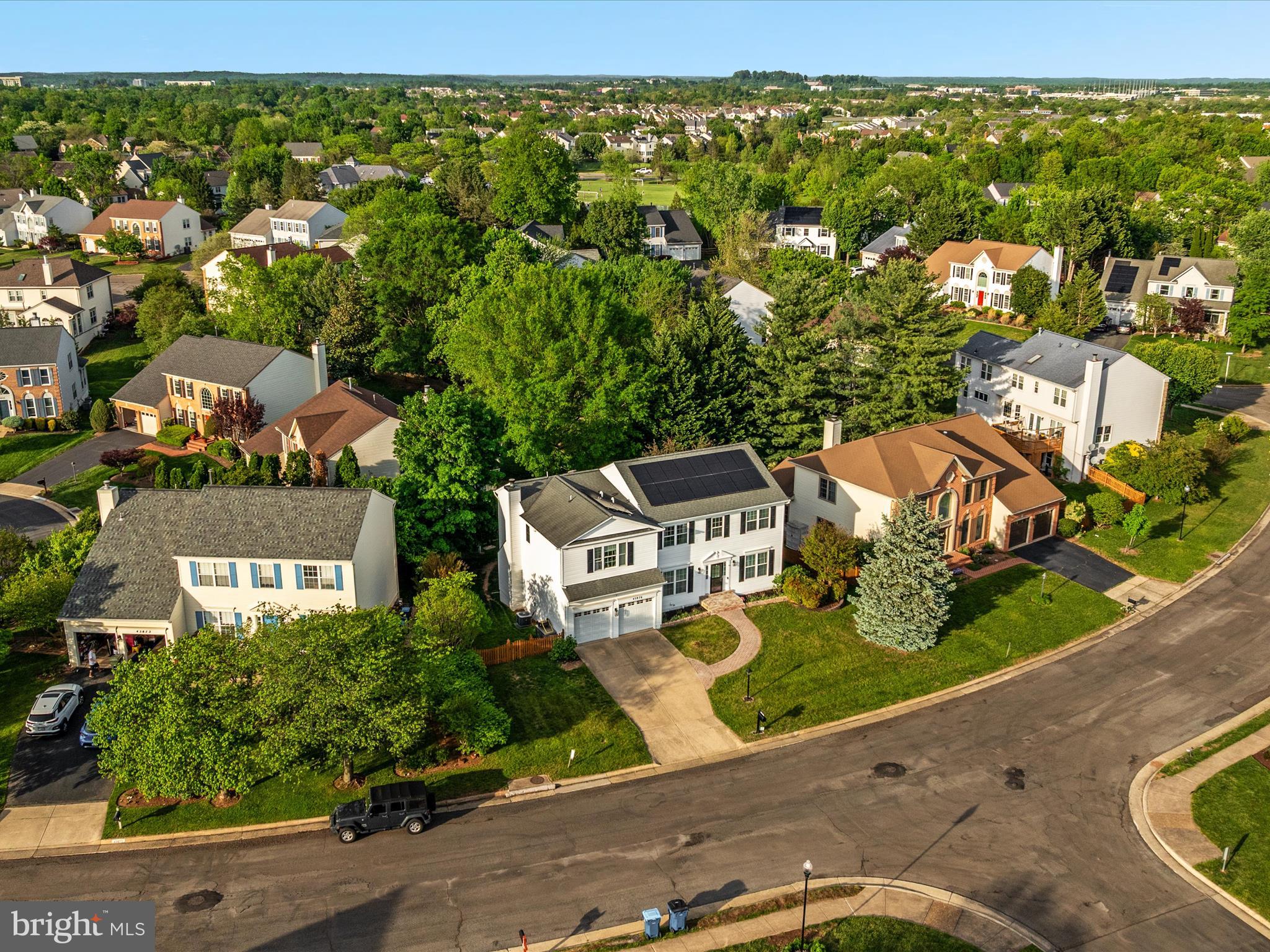 ASHBURN VILLAGE - Residential