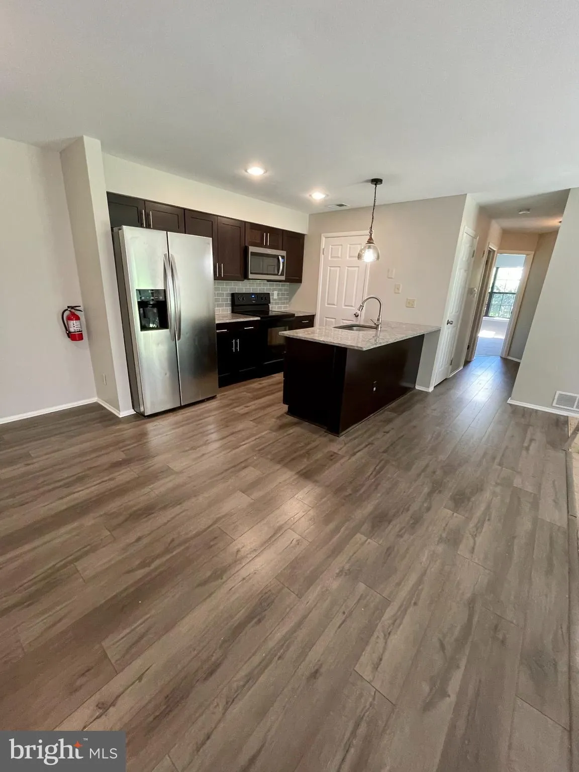 West Deptford, New Jersey 08051, United States, 2 Bedrooms Bedrooms, ,2 BathroomsBathrooms,Residential,Active,98636