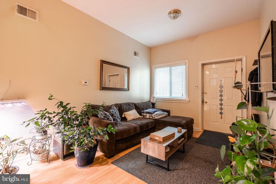 Renovated 1 Bedroom apartment in the heart of Northern Liberties. The first floor features an updated kitchen with granite countertops and stainless steel appliances open to the cozy living room. Upstairs you will find a generously sized bedroom with ample closet space and an en suite bathroom. The partially finished basement features your in unit washer/dryer, and tons of extra space for storage, a guest bed, or work out space. Behind the property is a private parking space available for rent at an additional fee. Perfectly located in Northern Liberties - walk to all of the bars and restaurants along 2nd St, walk to the brand new City Fitness gym on Spring Garden, or the cute dog park directly across the street! Don't wait too long, this unit will not last!