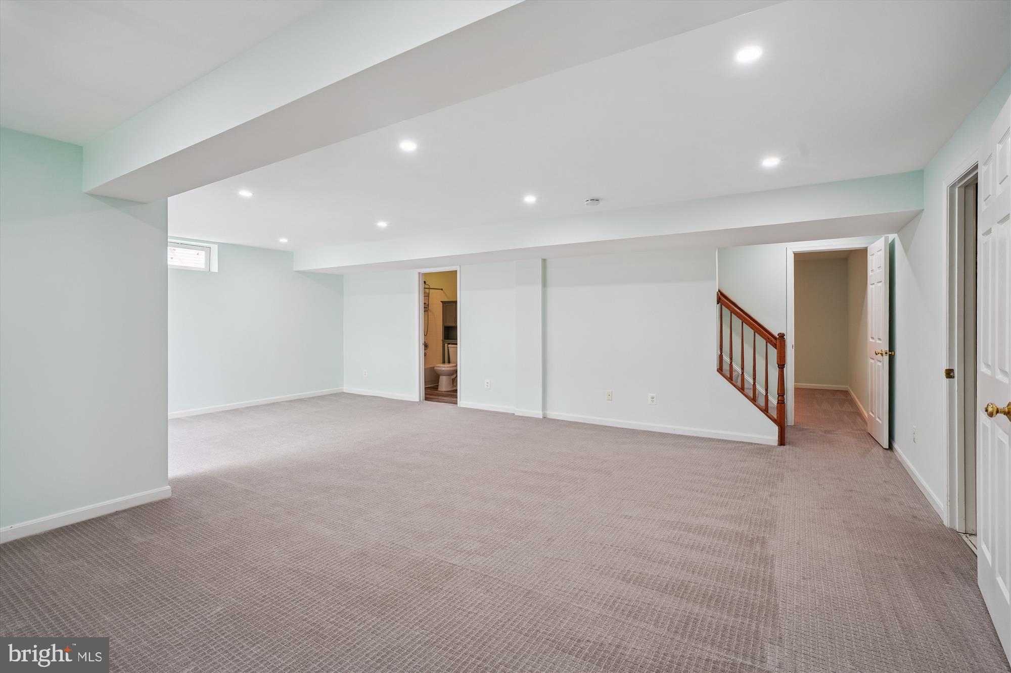 BLOOMS CROSSING - Residential