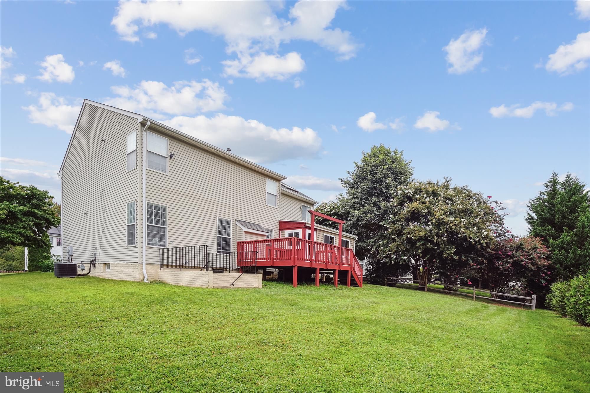 BLOOMS CROSSING - Residential