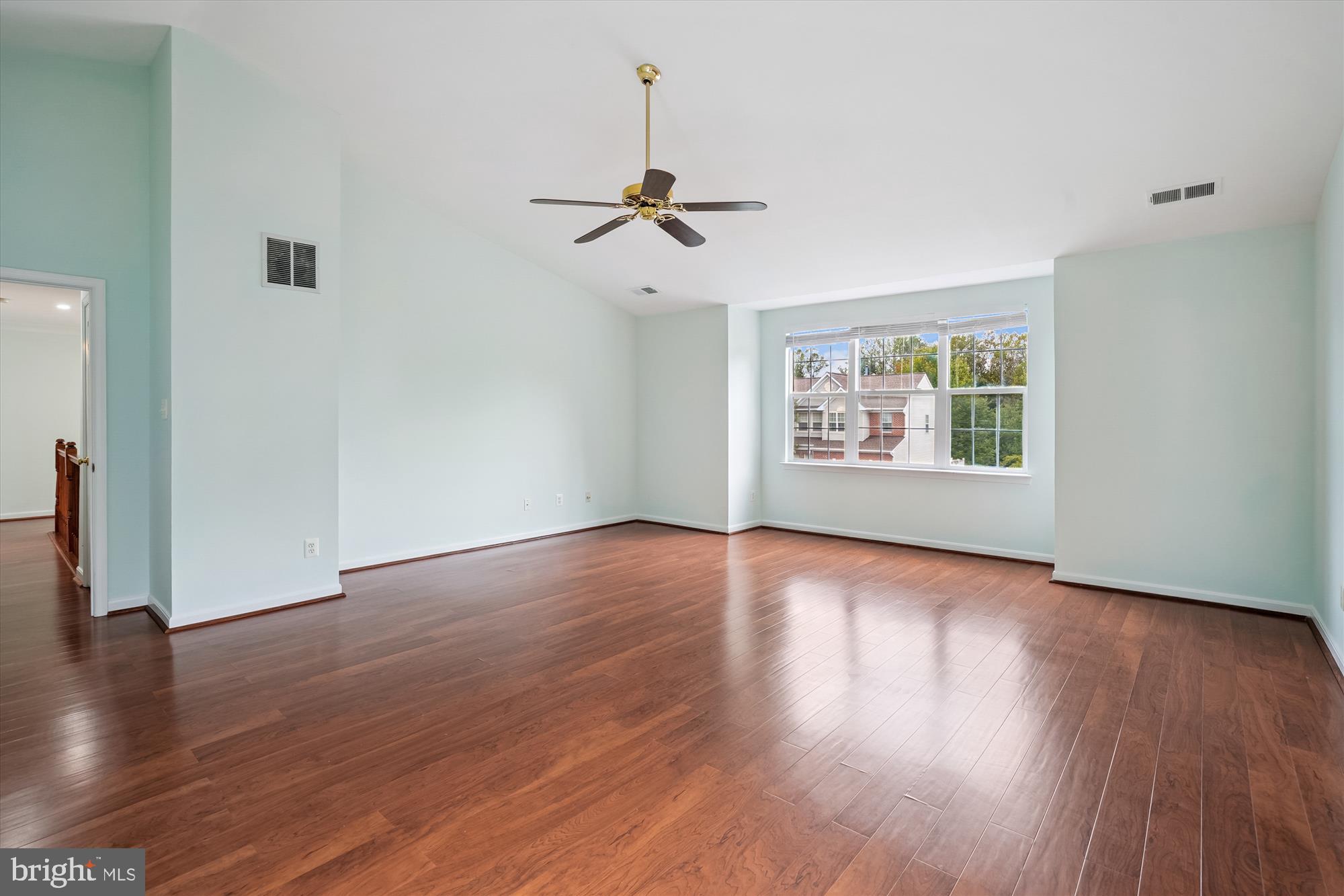 BLOOMS CROSSING - Residential