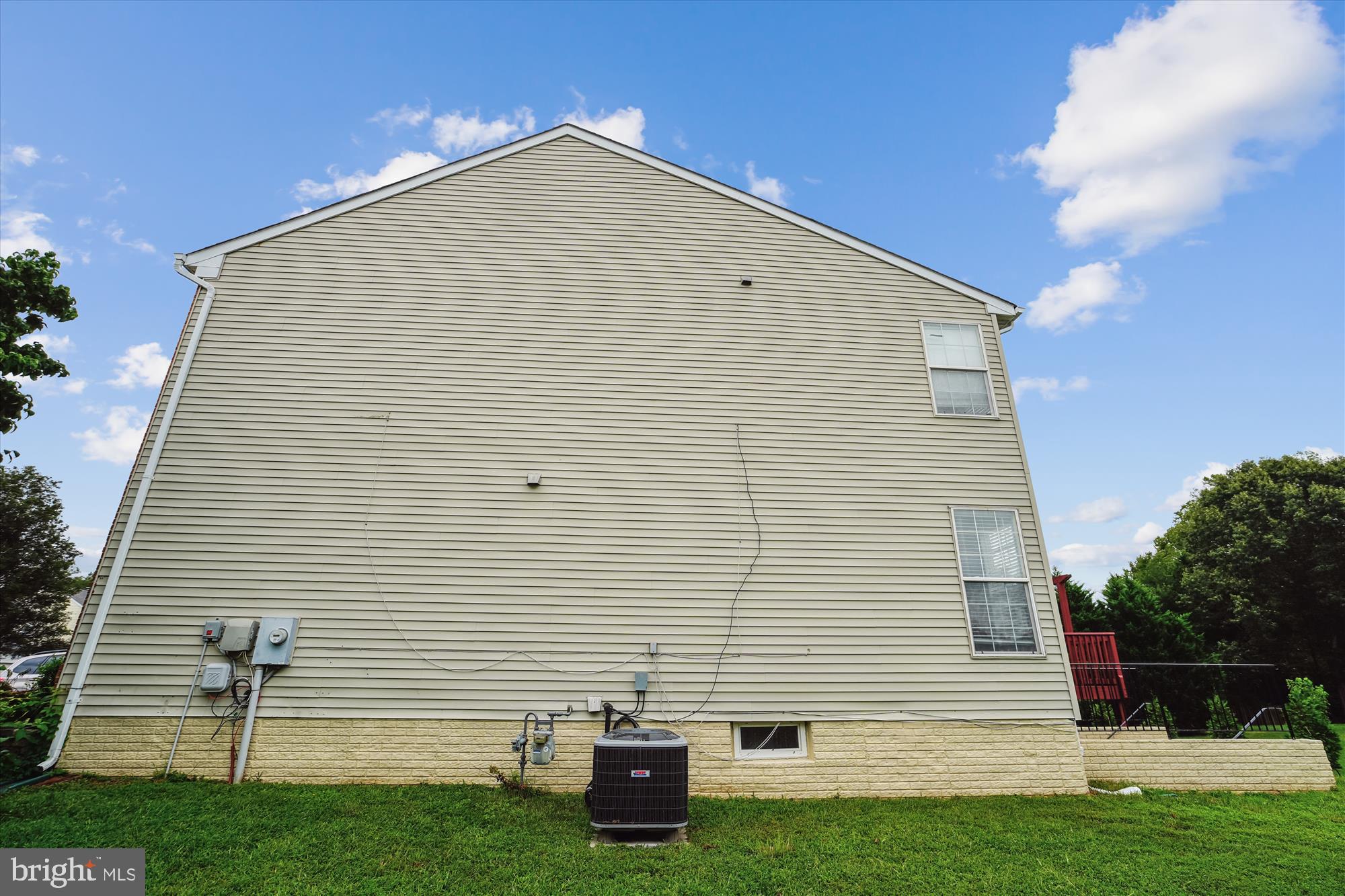 BLOOMS CROSSING - Residential