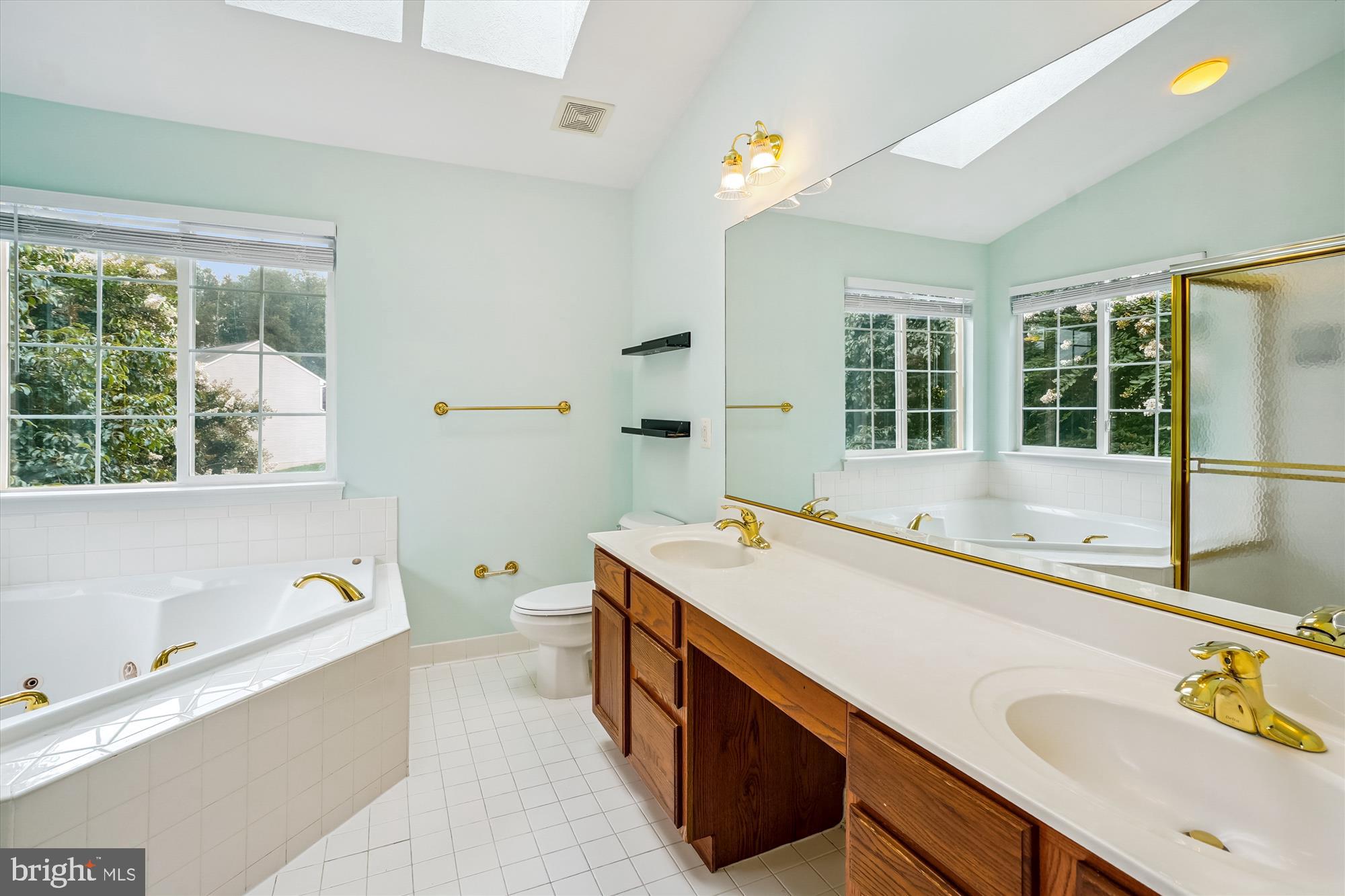 BLOOMS CROSSING - Residential