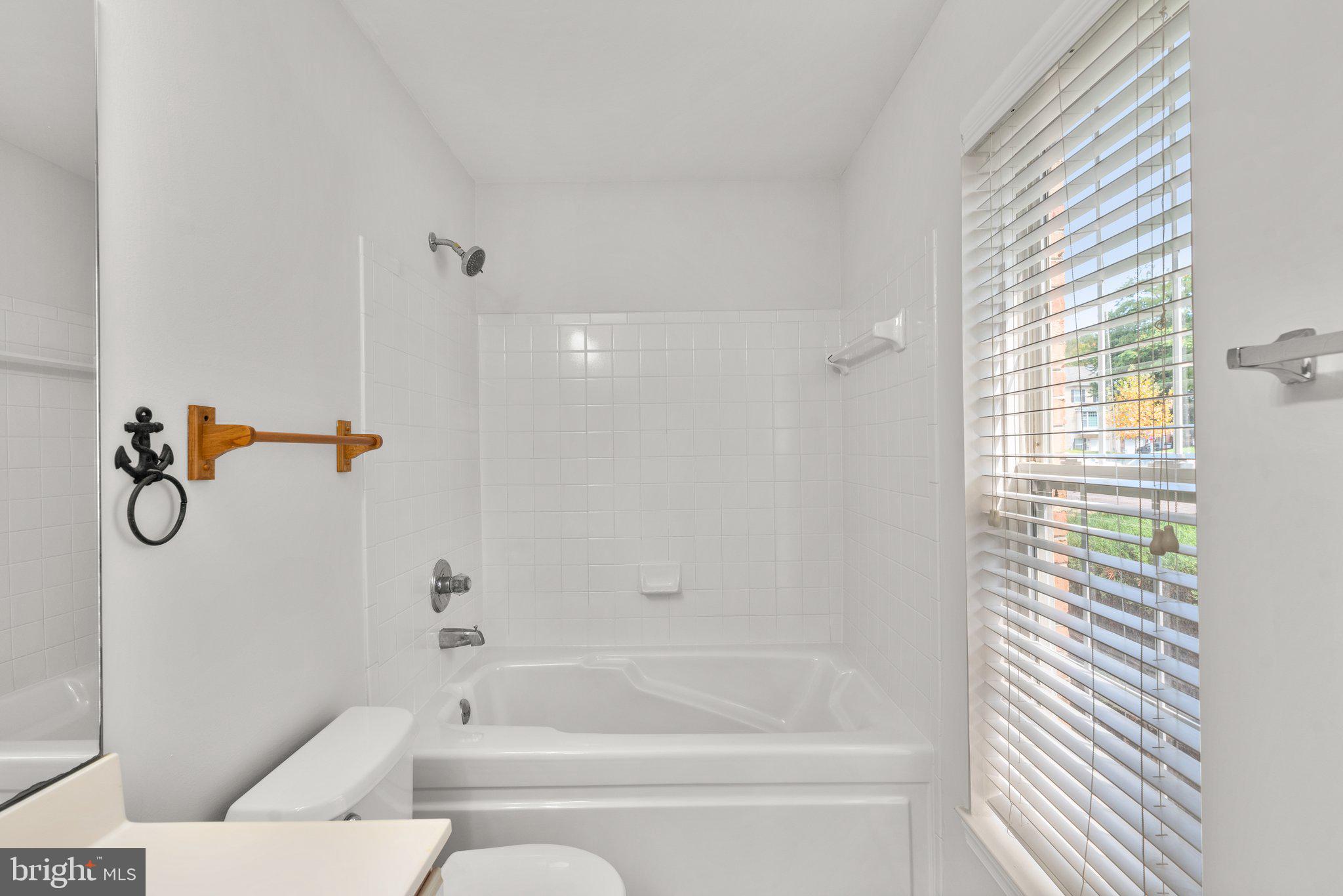 TIDEWATER COLONY - Residential