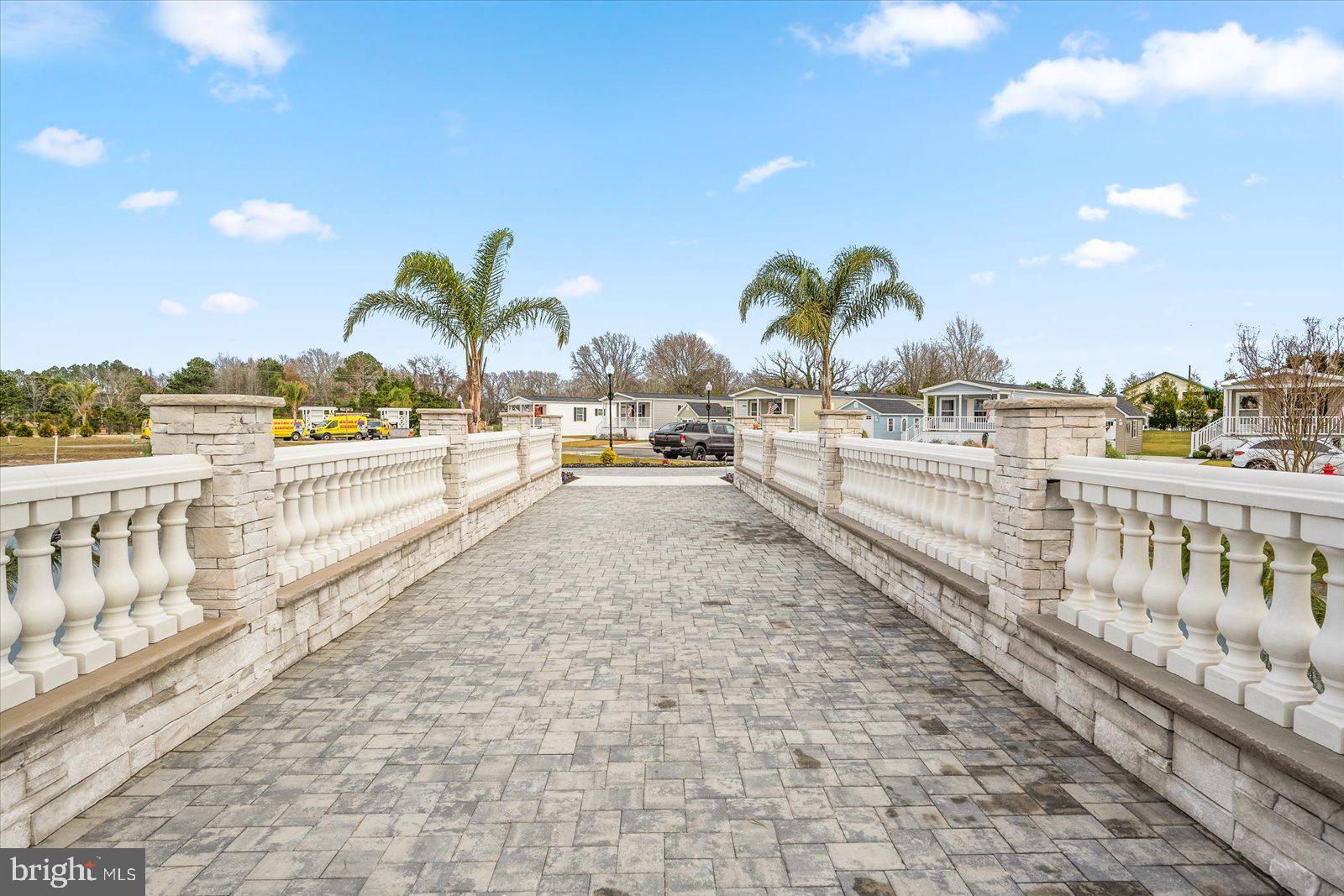 SALT LIFE PARK LLC - Residential