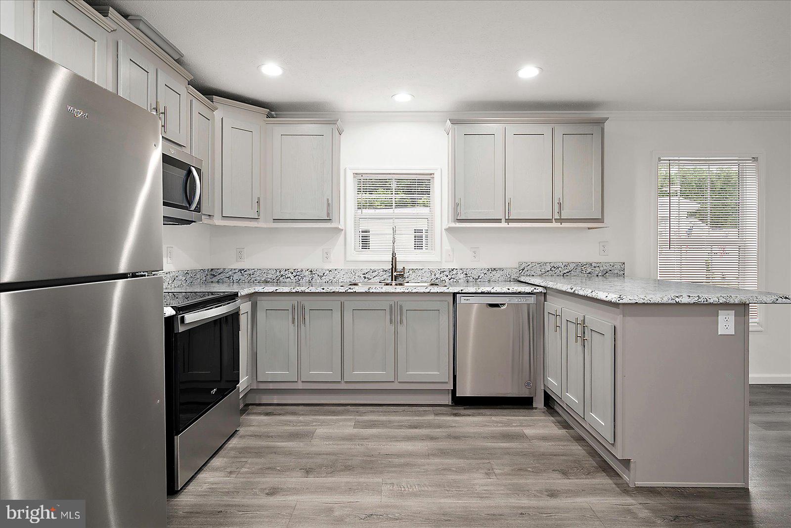 SALT LIFE PARK LLC - Residential