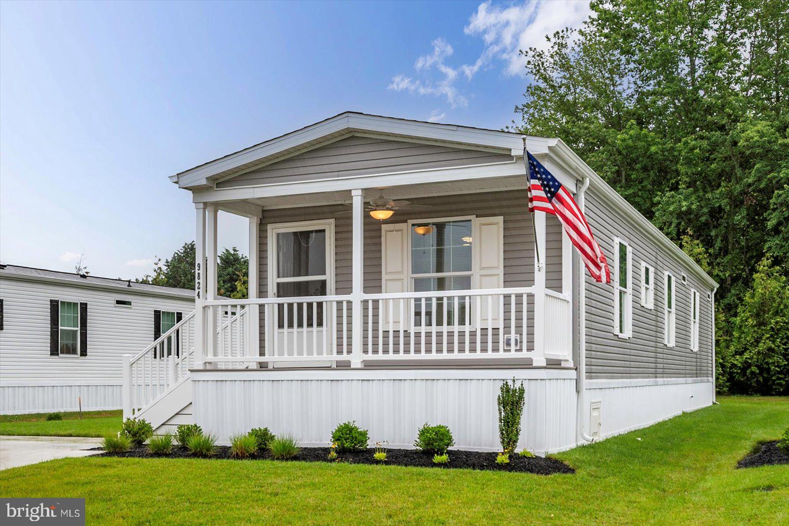 SALT LIFE PARK LLC - Residential