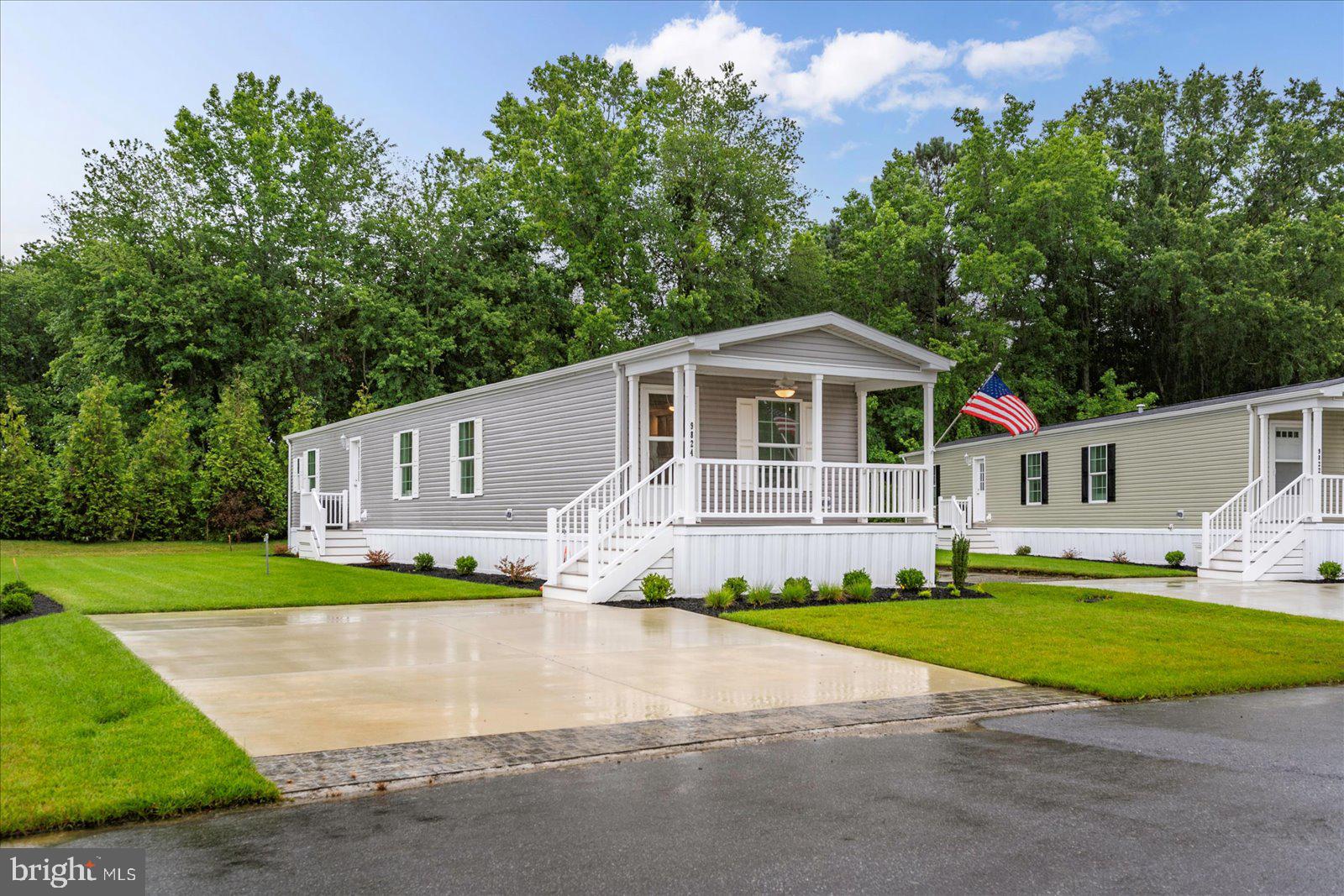 SALT LIFE PARK LLC - Residential