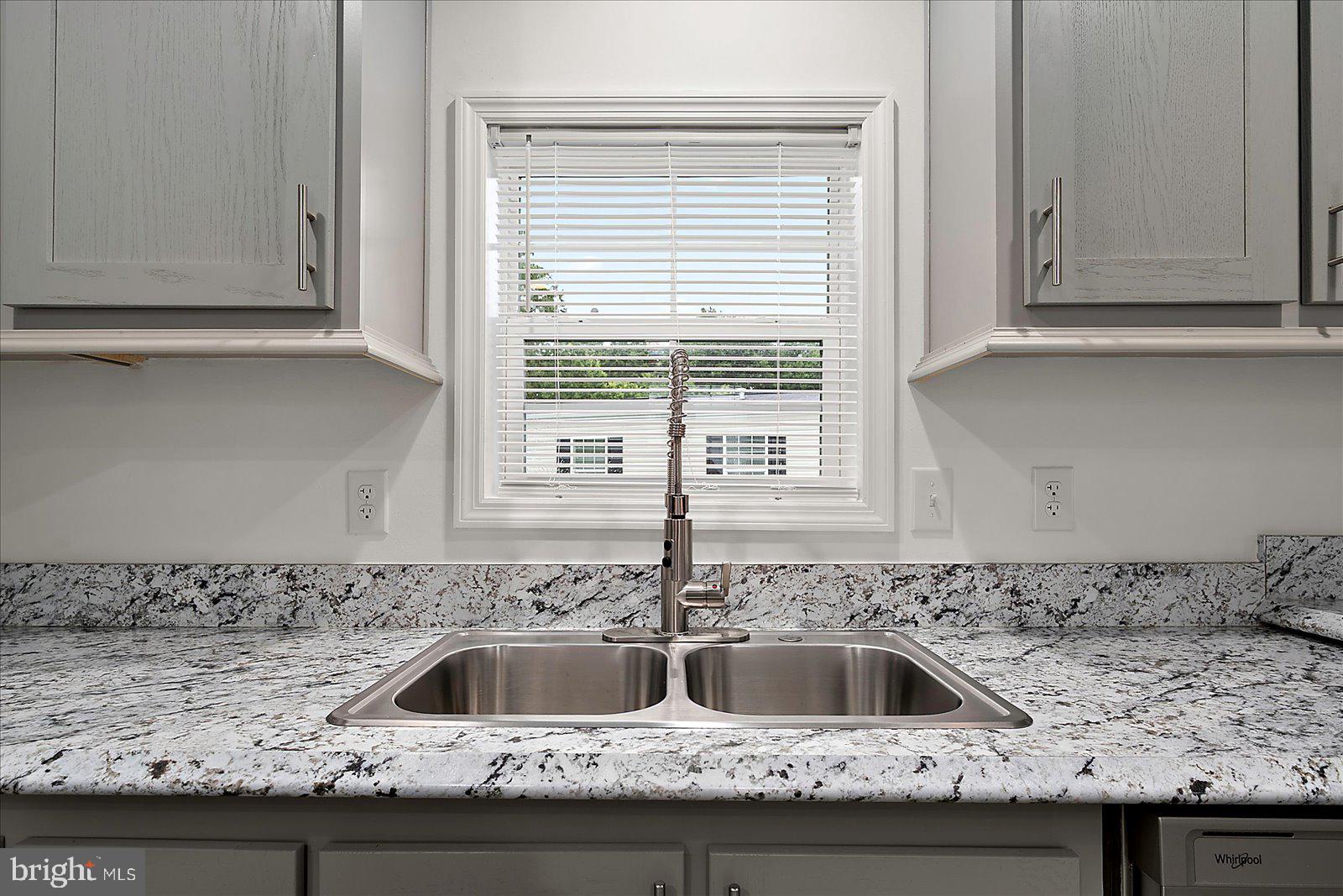 SALT LIFE PARK LLC - Residential