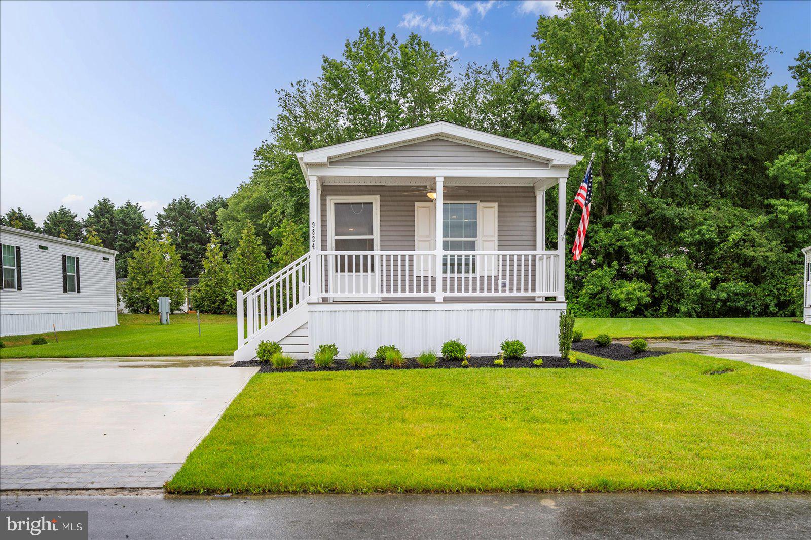 SALT LIFE PARK LLC - Residential