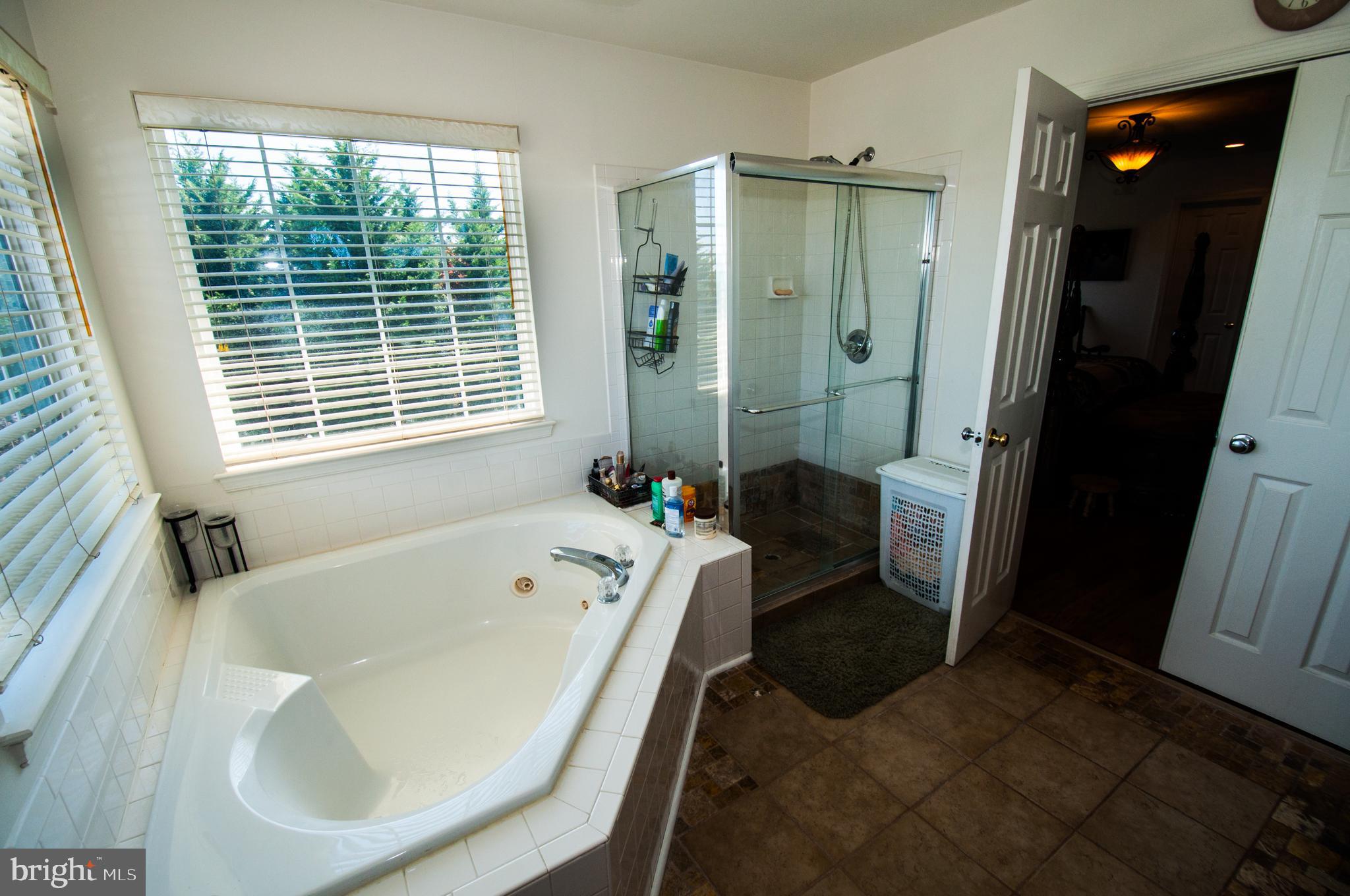 PERRY FARMS - Residential Lease