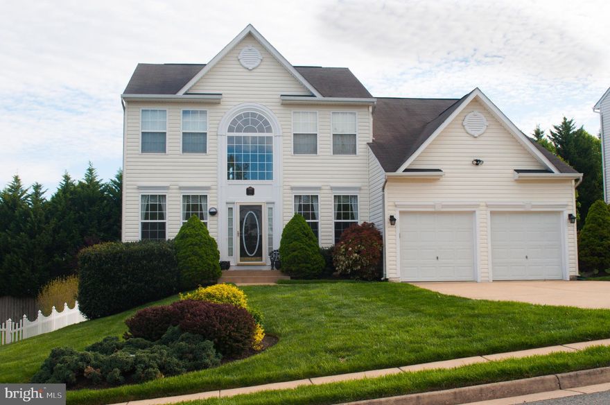 Attractive 4BR, 3.5 Bath, Colonial in N. Stafford. Main - wood flooring, Large kitchen w/island and butler's pantry space, breakfast area w/French doors leading to back deck & well maintained yard. Master BR w/lux Master Bath & soaking tub. Finished bsmt w/Full Bath & large Entertainment Area designed for fun or relaxing. SUPERB location in Perry Farms subdivision!