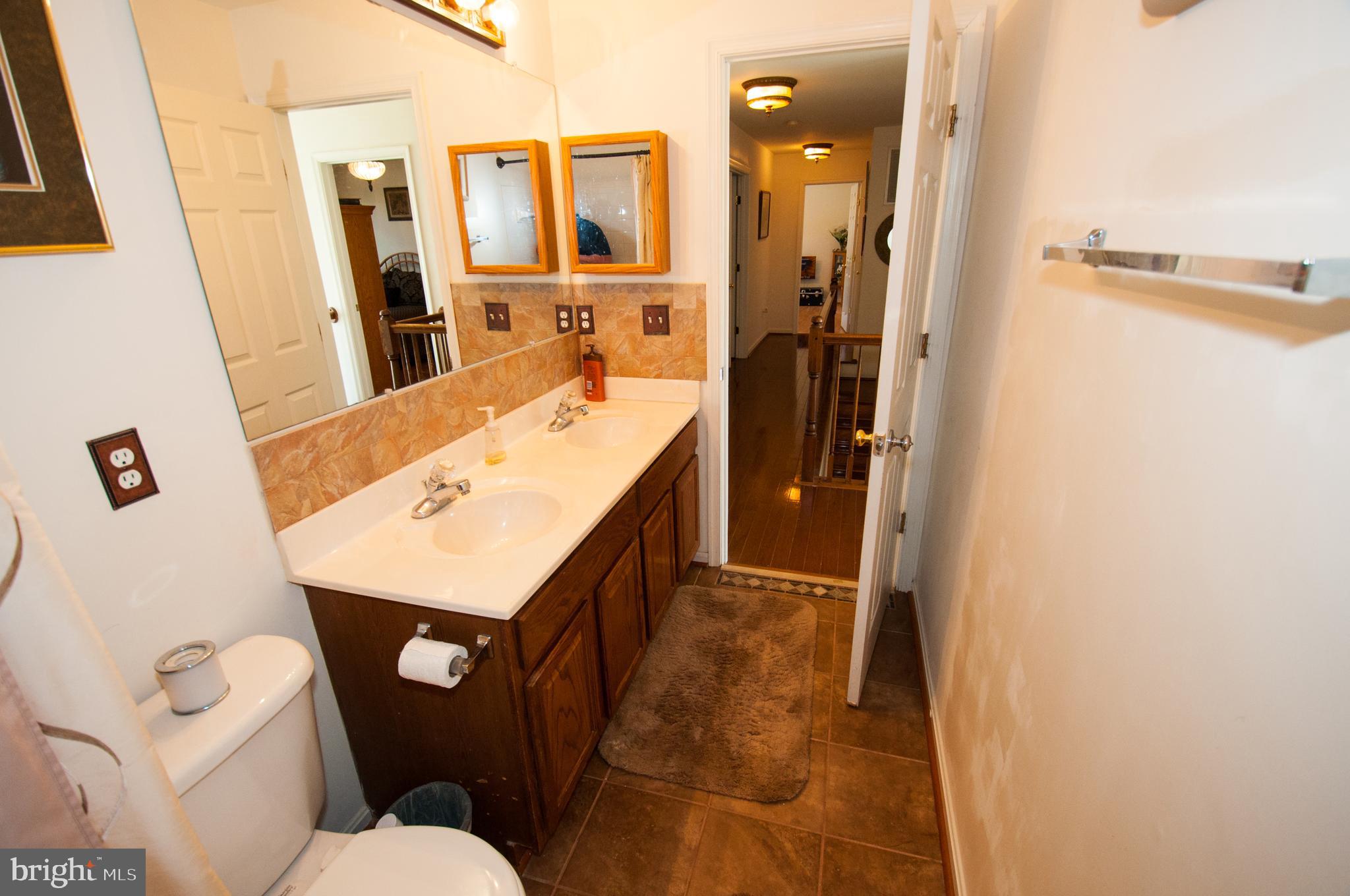 PERRY FARMS - Residential Lease