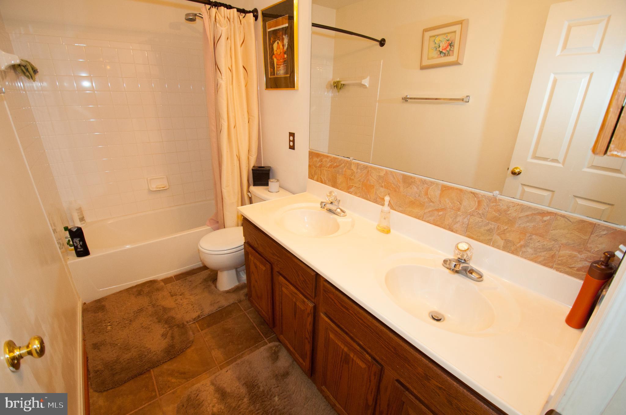 PERRY FARMS - Residential Lease