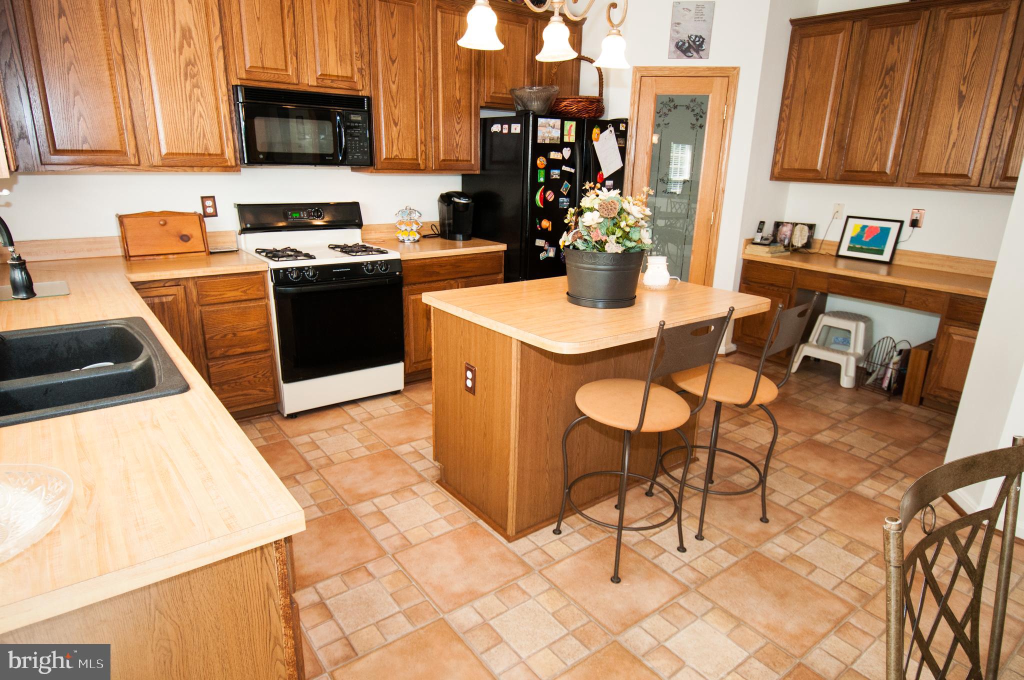 PERRY FARMS - Residential Lease