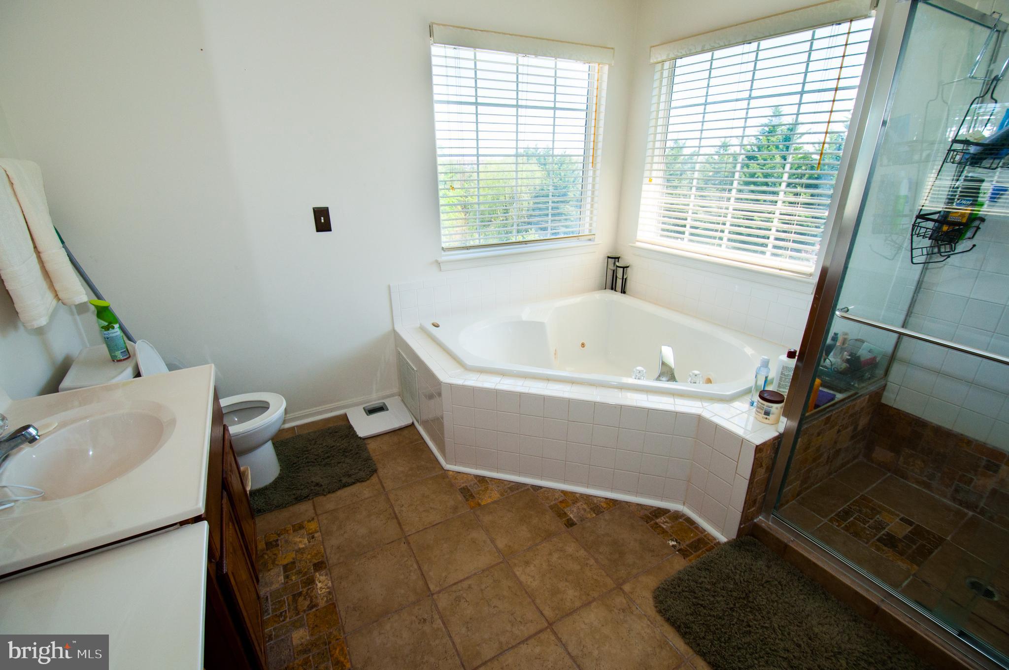 PERRY FARMS - Residential Lease