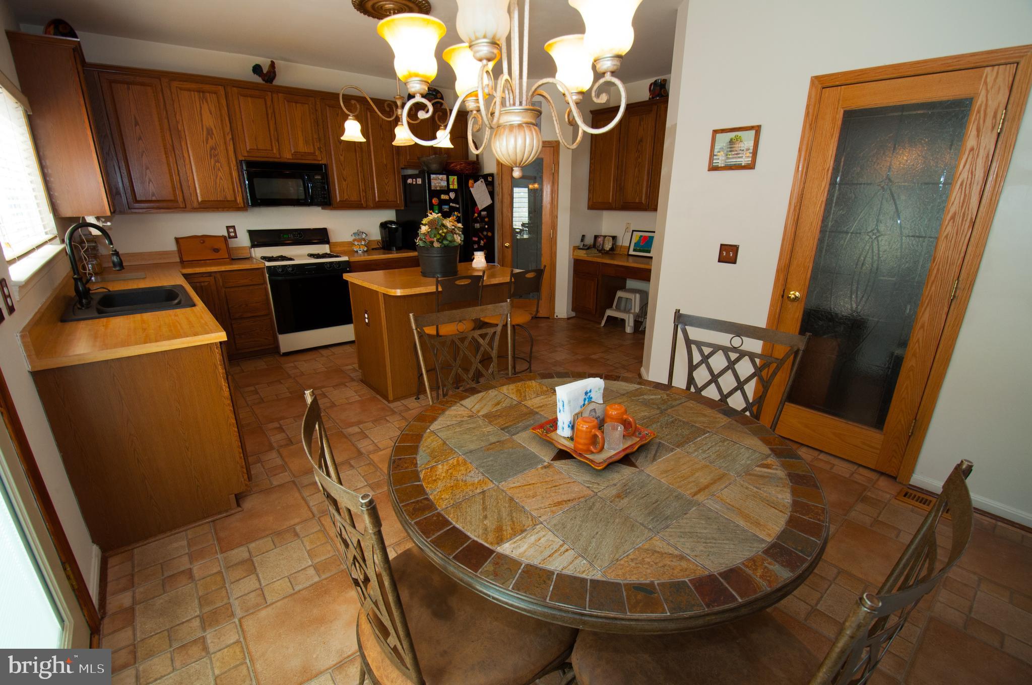 PERRY FARMS - Residential Lease