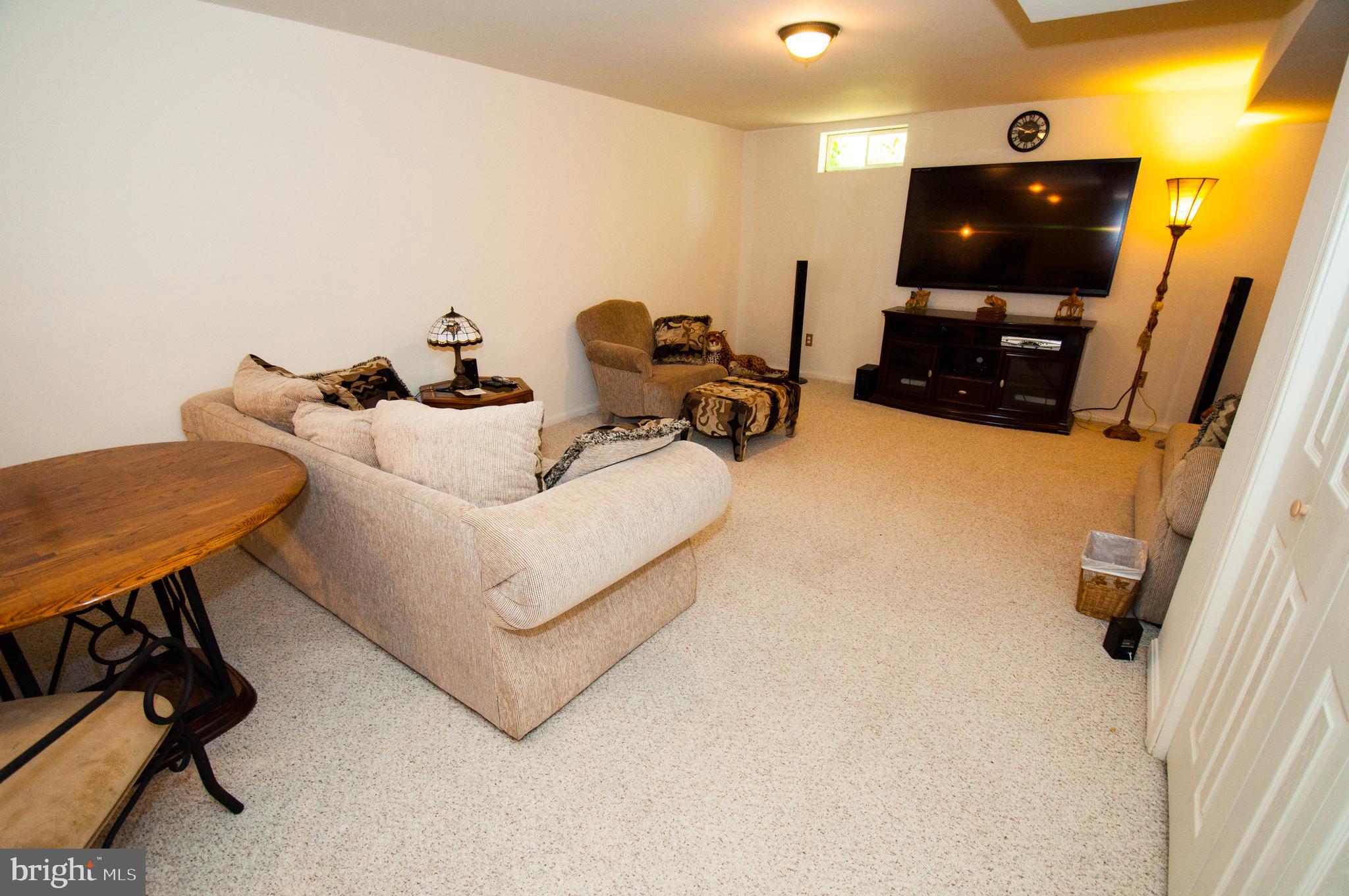 PERRY FARMS - Residential Lease