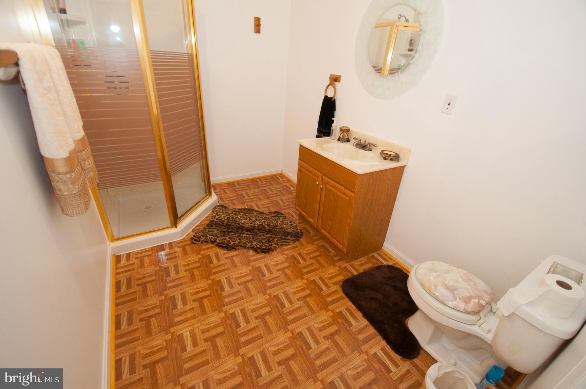 PERRY FARMS - Residential Lease