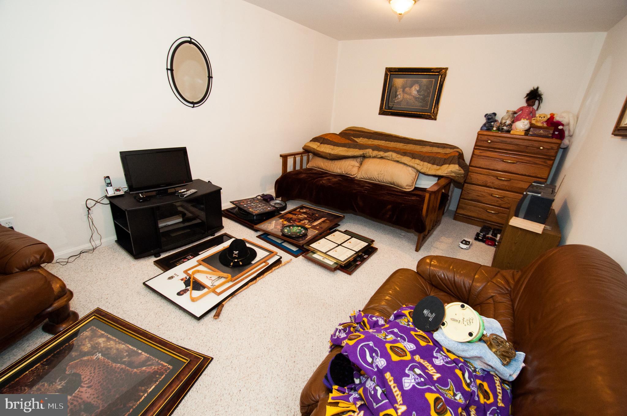 PERRY FARMS - Residential Lease