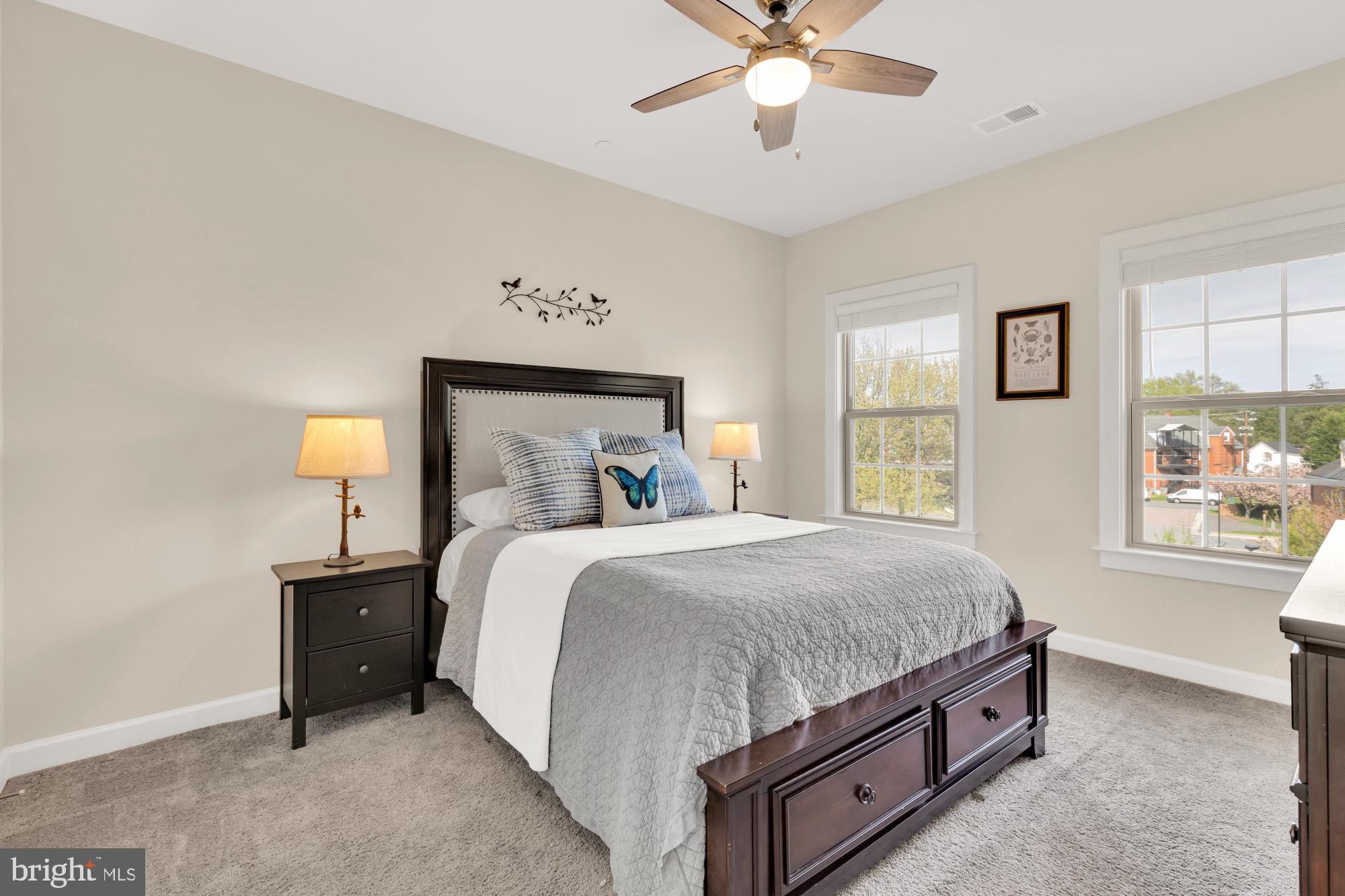 THOMAS VILLAGE - Residential