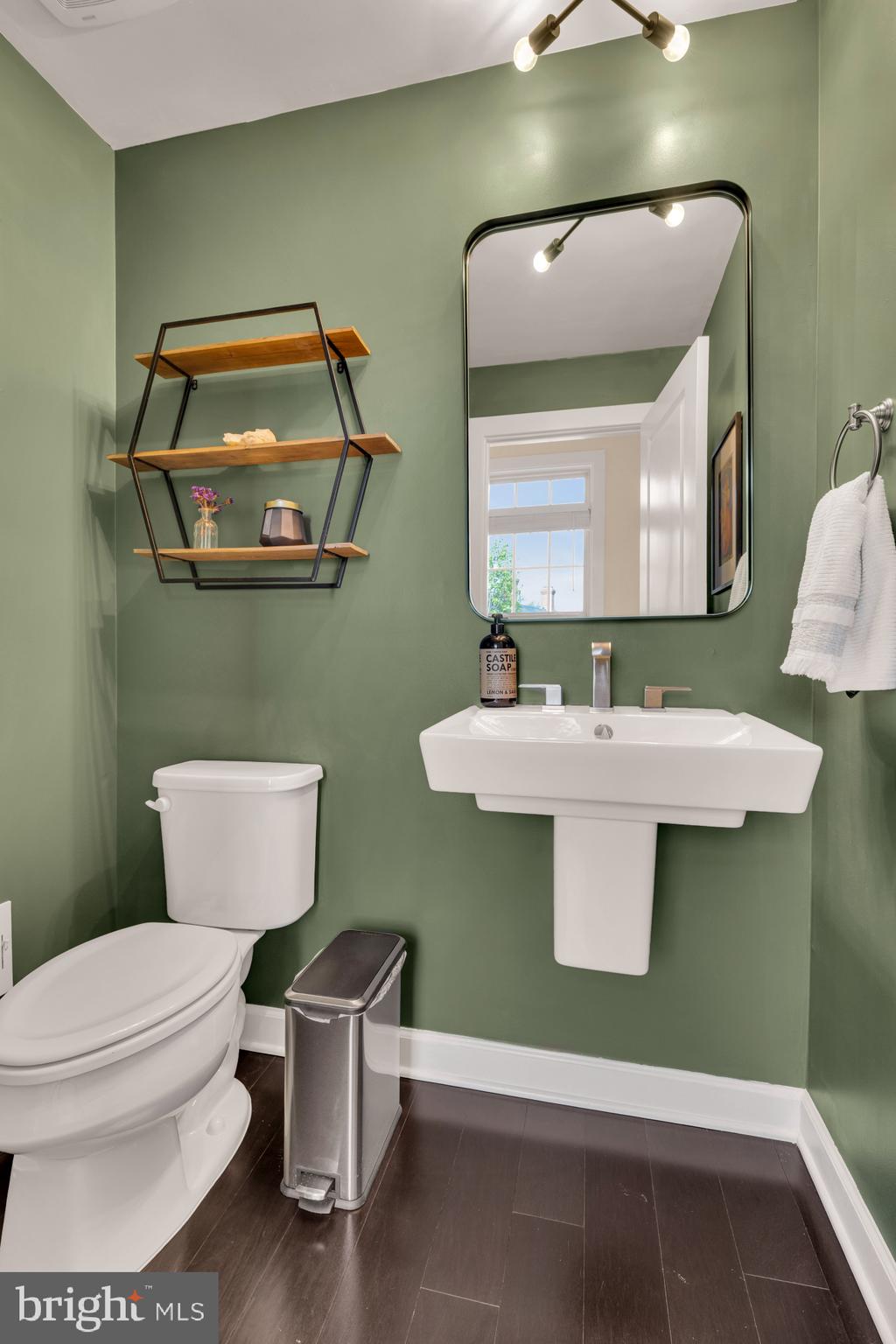 THOMAS VILLAGE - Residential