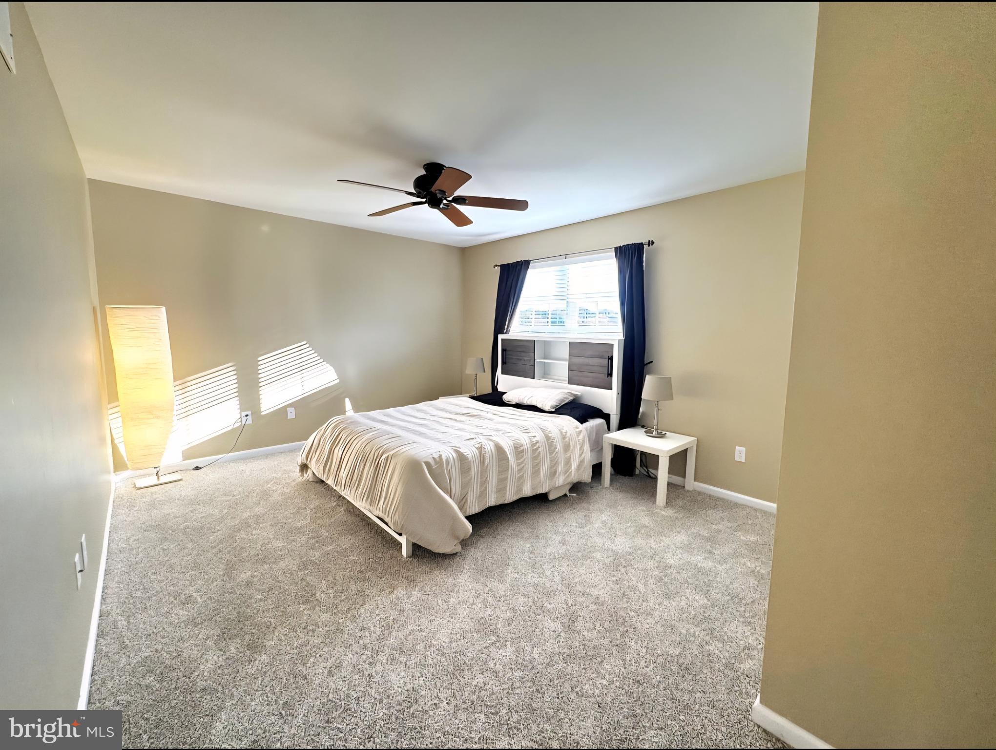 COVENTRY LAKE ESTS - Residential Lease