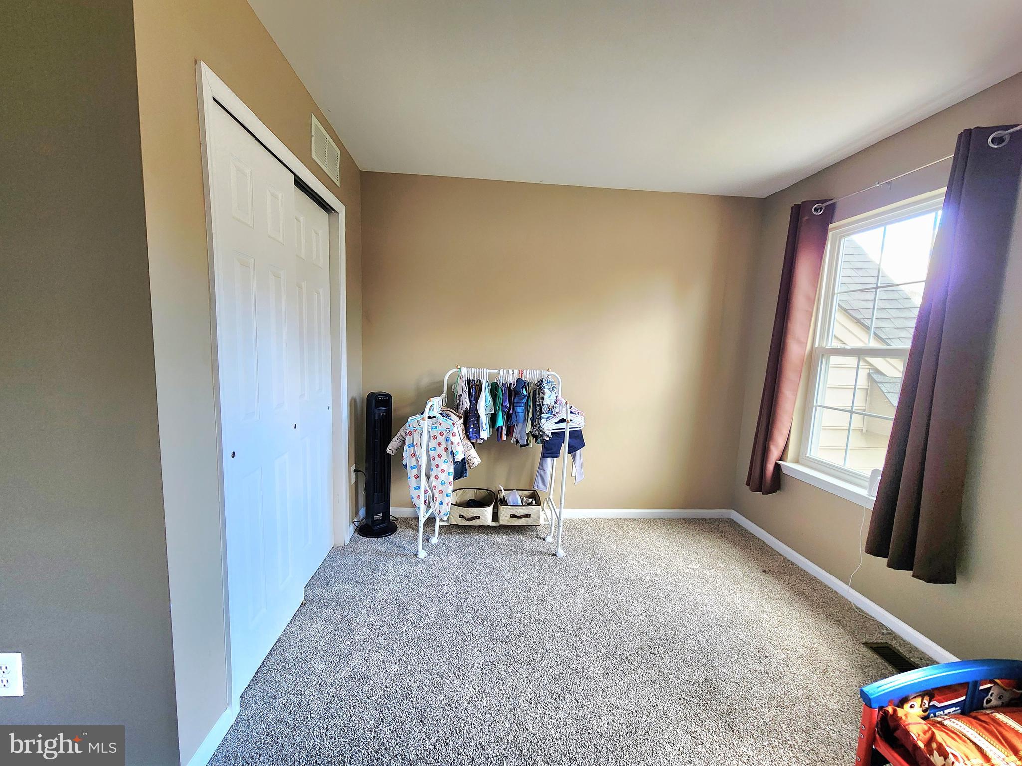 COVENTRY LAKE ESTS - Residential Lease