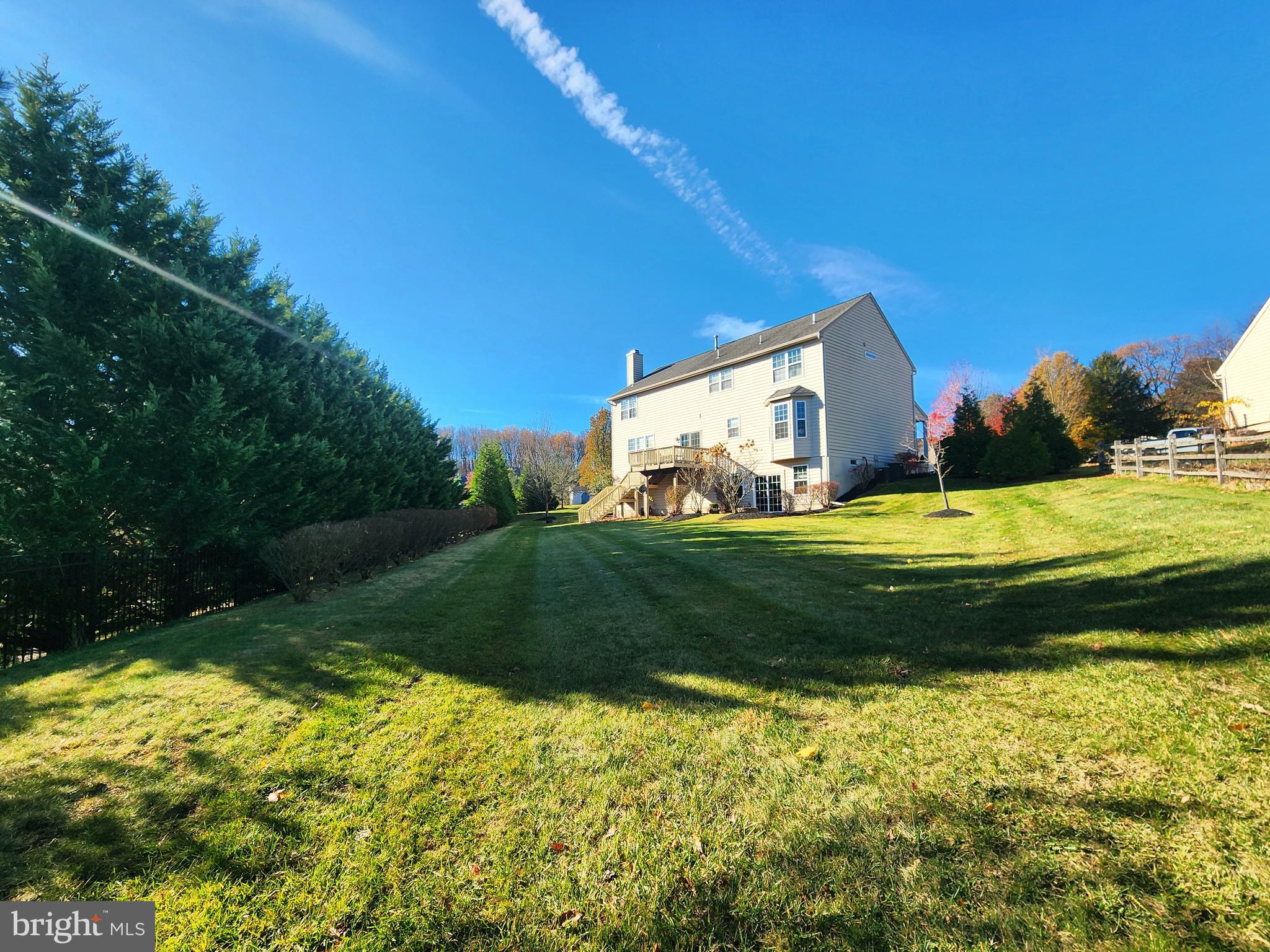 COVENTRY LAKE ESTS - Residential Lease