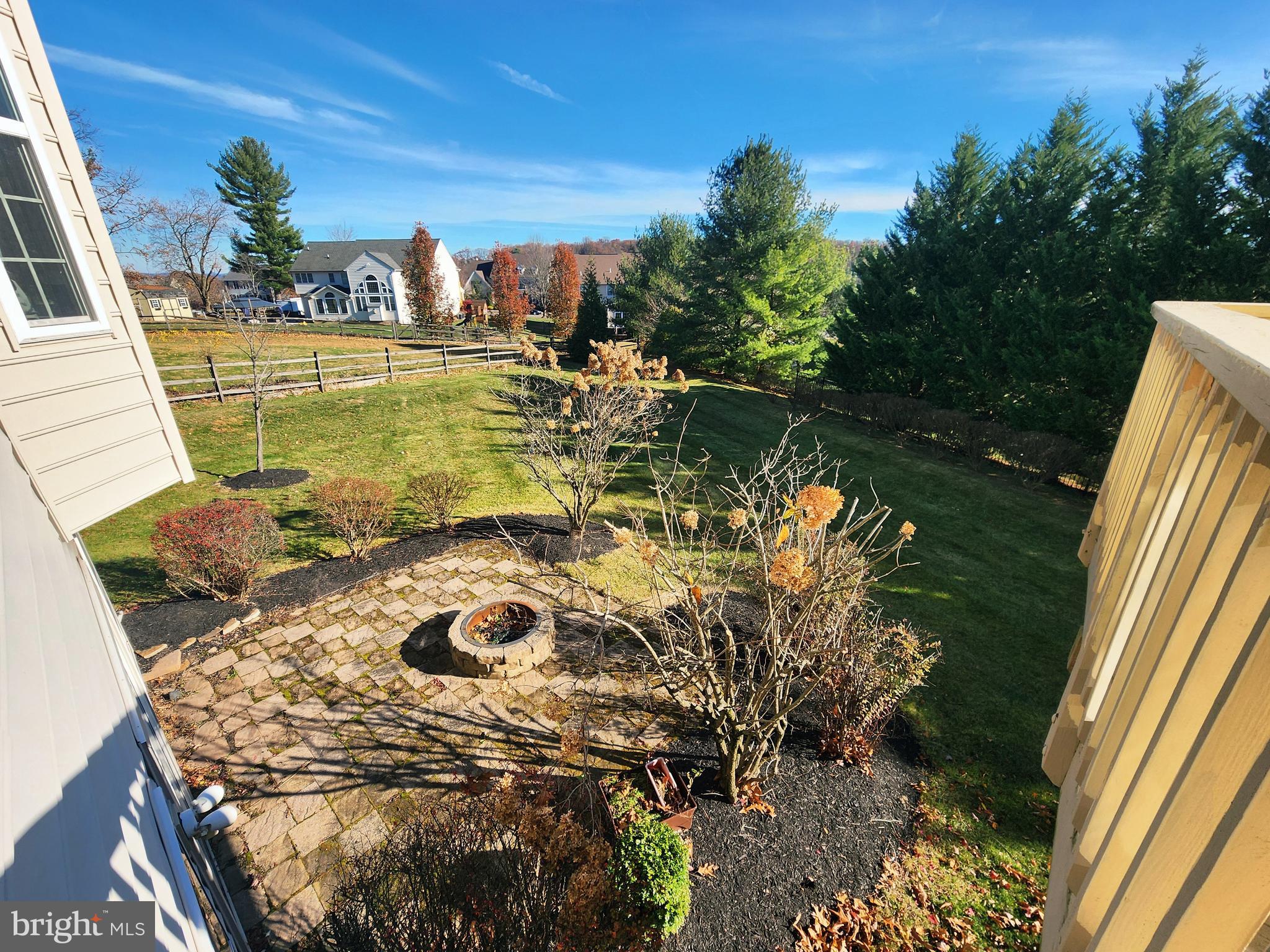 COVENTRY LAKE ESTS - Residential Lease