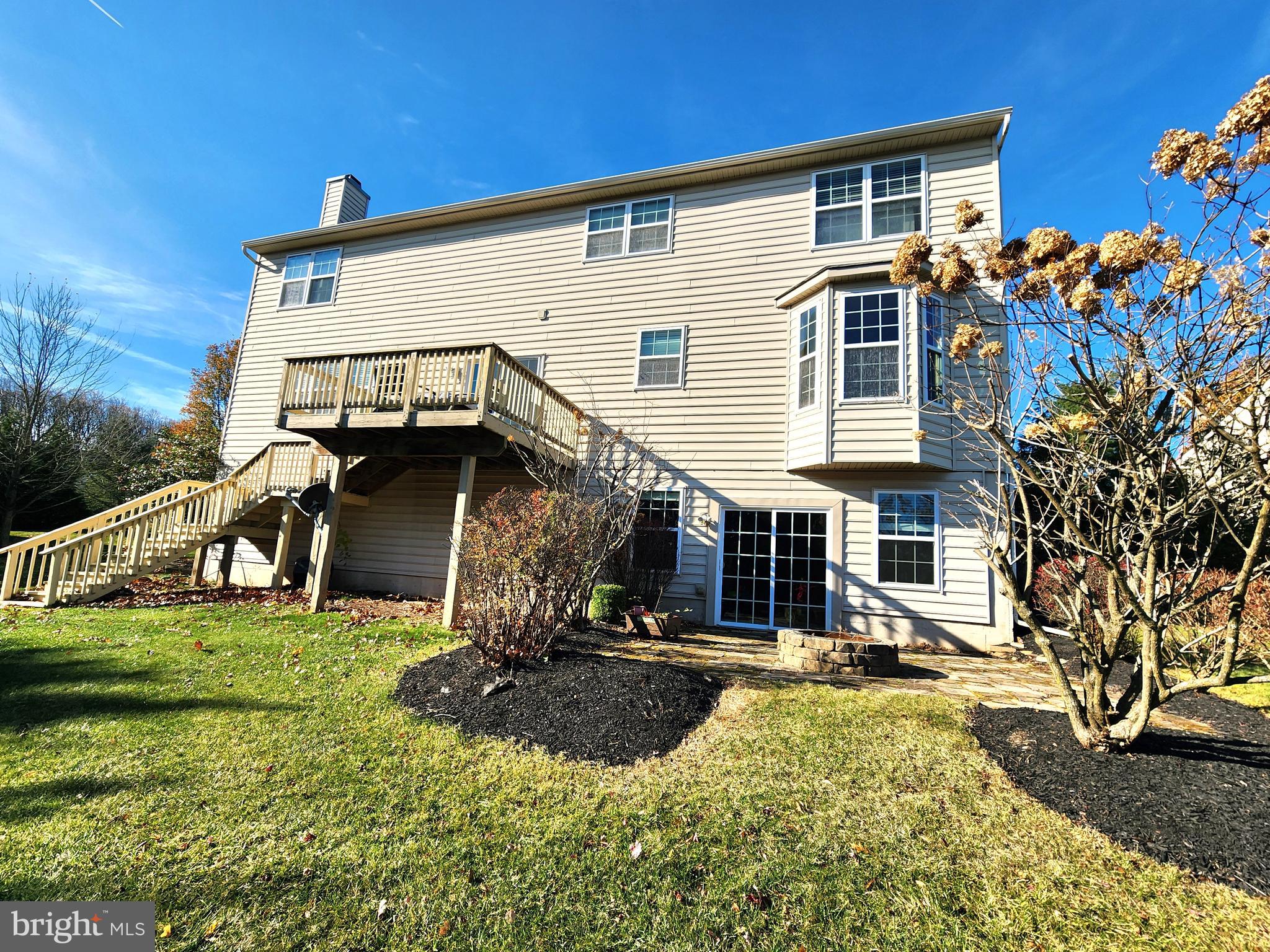 COVENTRY LAKE ESTS - Residential Lease