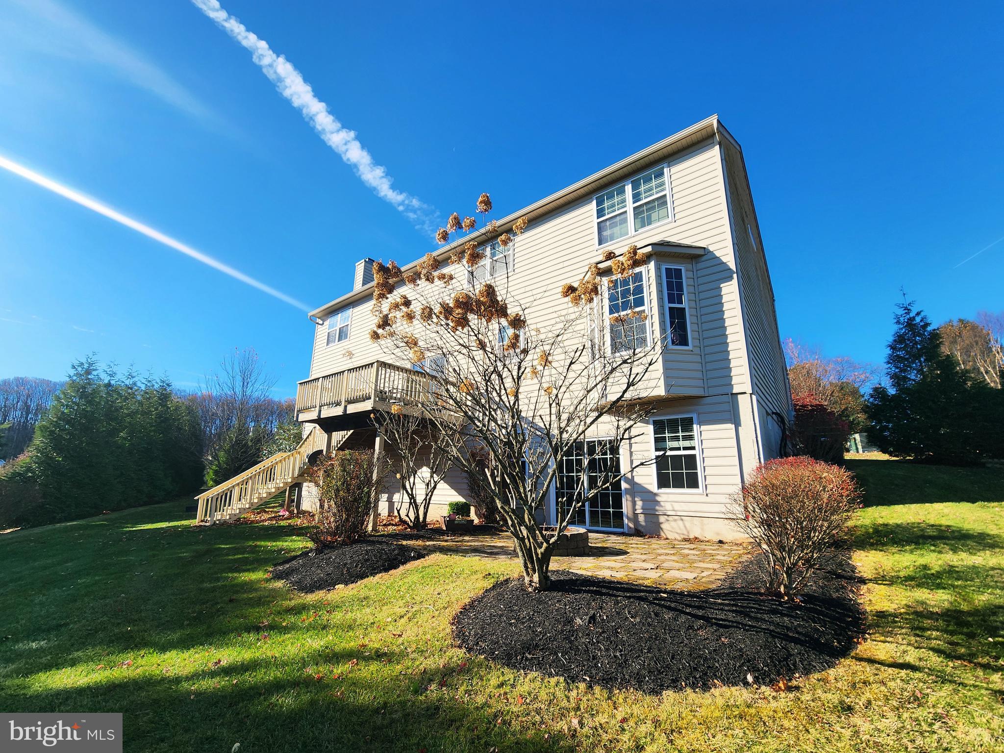 COVENTRY LAKE ESTS - Residential Lease