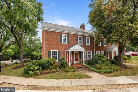 3061 S WOODROW STREET S ARLINGTON VA 22206