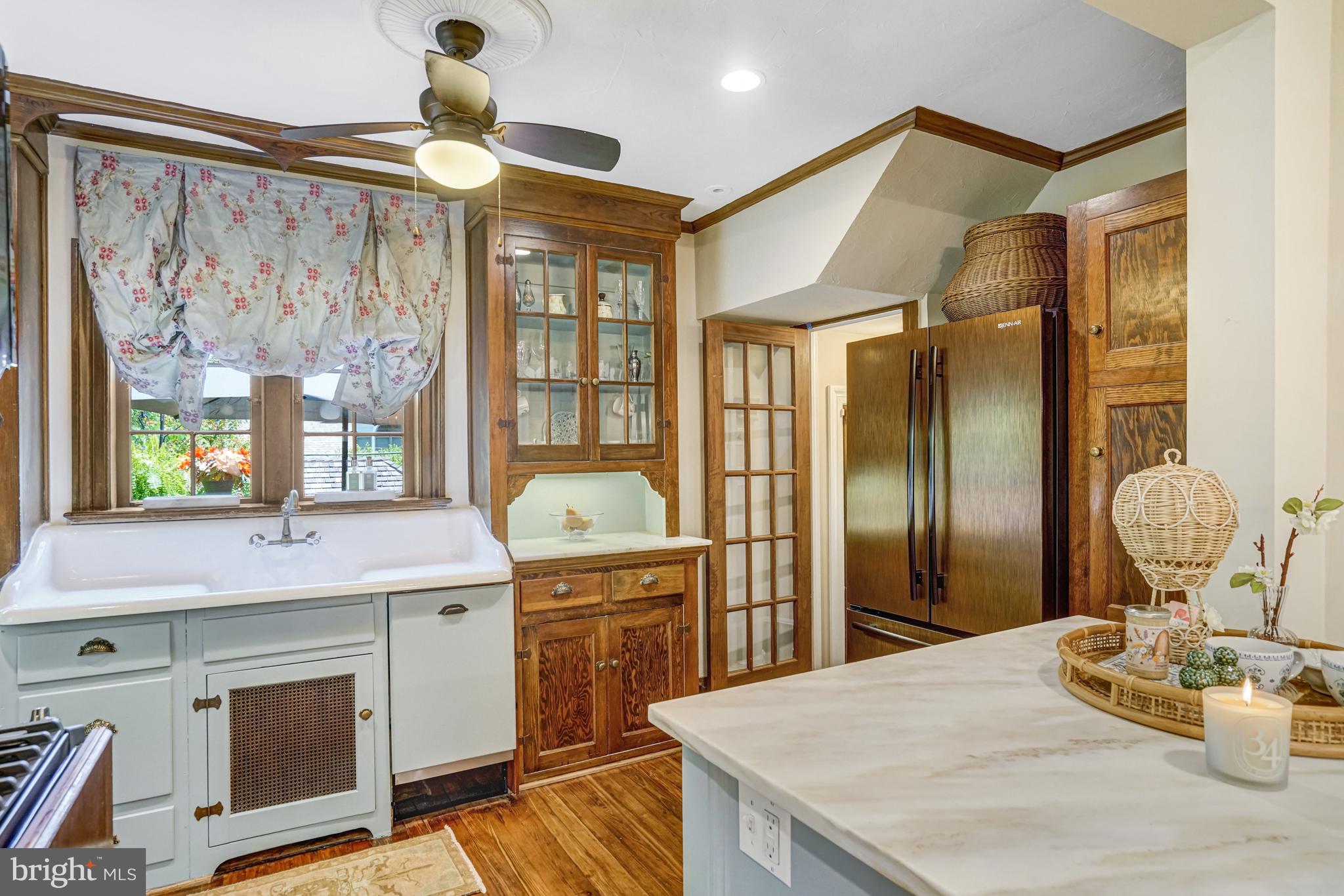 AURORA HILLS - Residential Lease