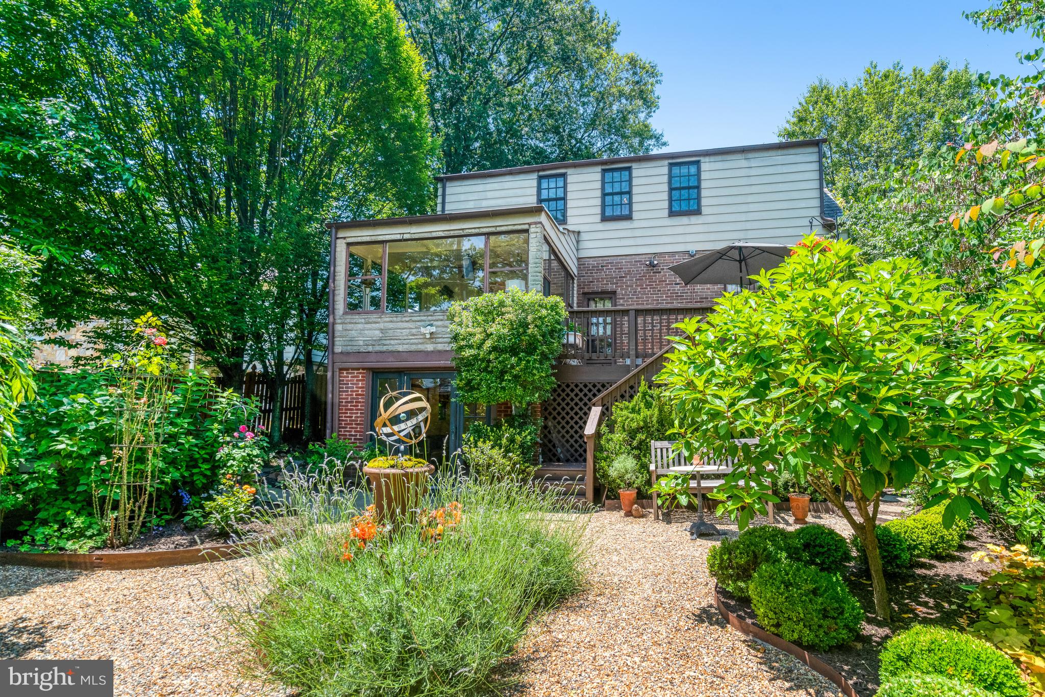 AURORA HILLS - Residential Lease