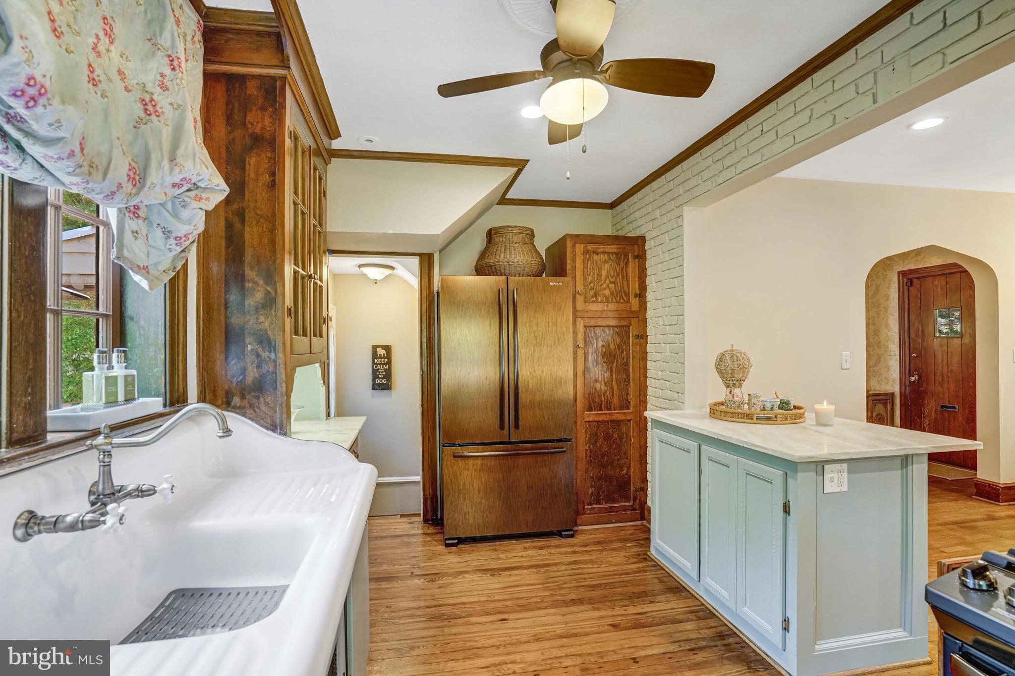 AURORA HILLS - Residential Lease