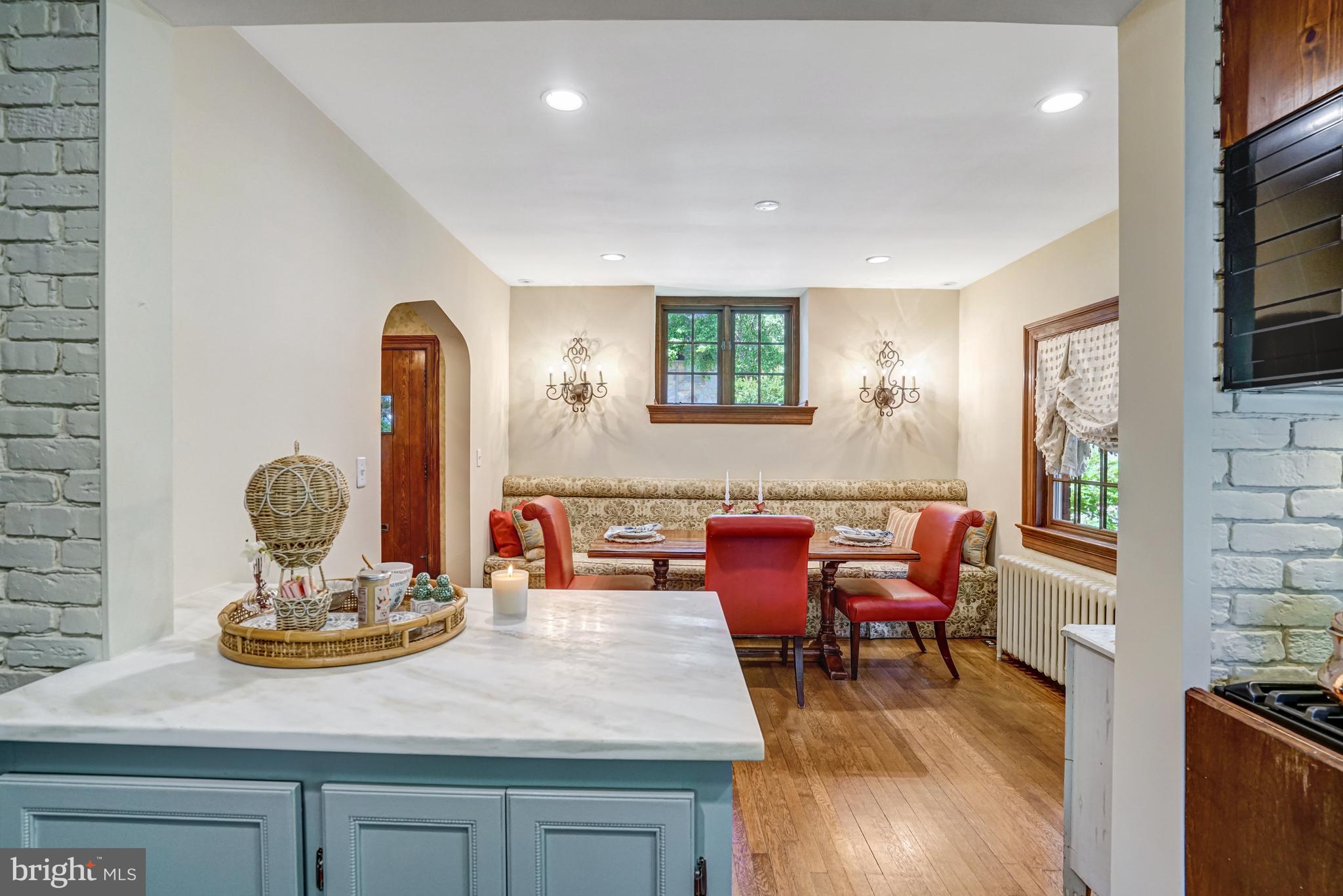 AURORA HILLS - Residential Lease