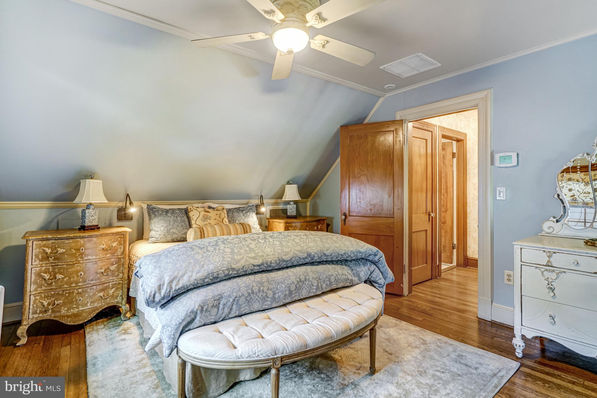 AURORA HILLS - Residential Lease