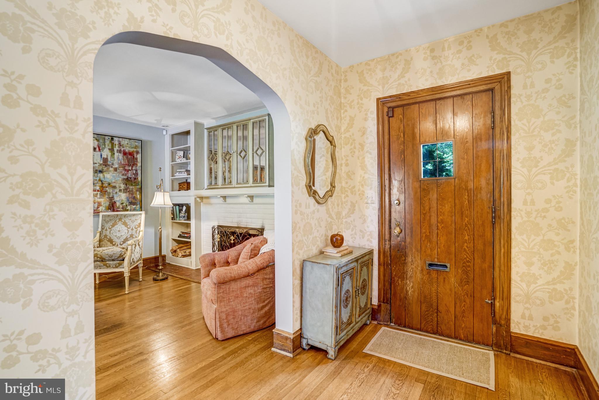 AURORA HILLS - Residential Lease